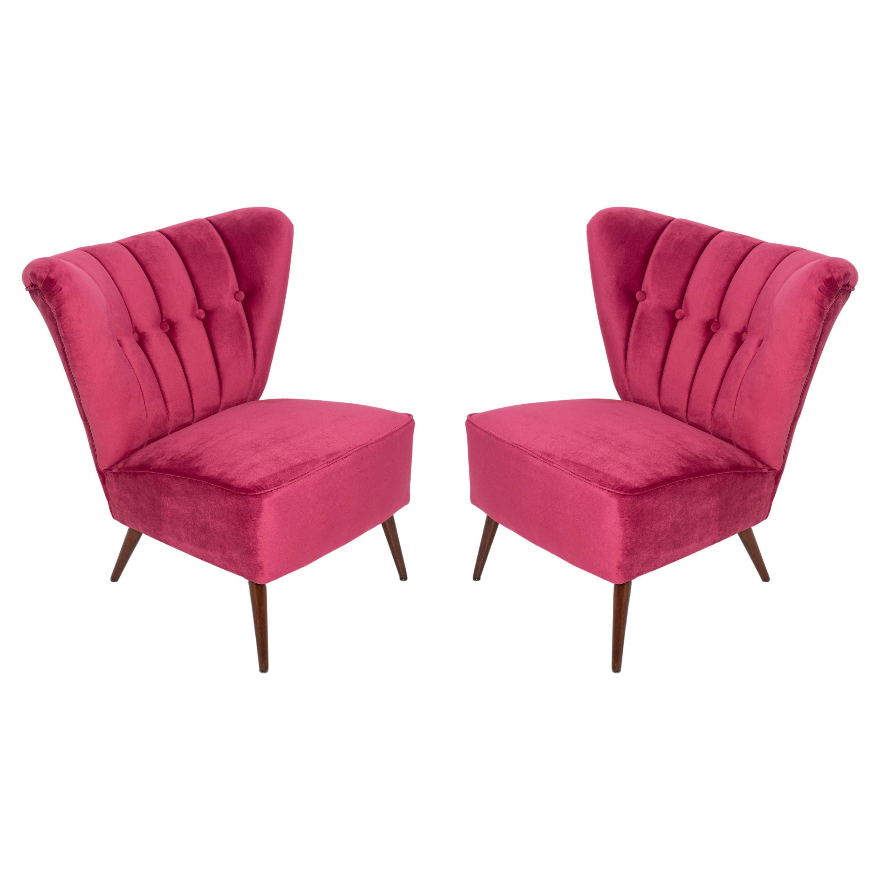 Set of Two Midcentury Magenta Pink Velvet Club Armchairs, Europe, 1960s For Sale