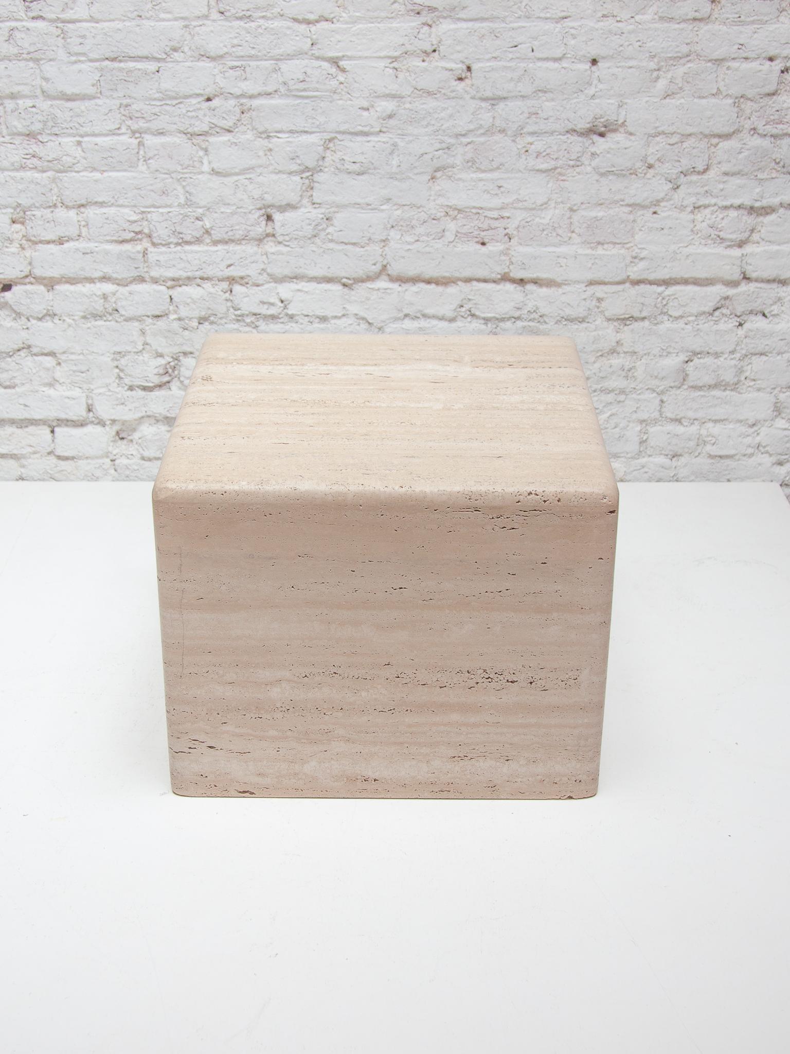 Set of Two MidCentury Modern Italian Travertine Marble Pedestals or Side Tables  For Sale 6