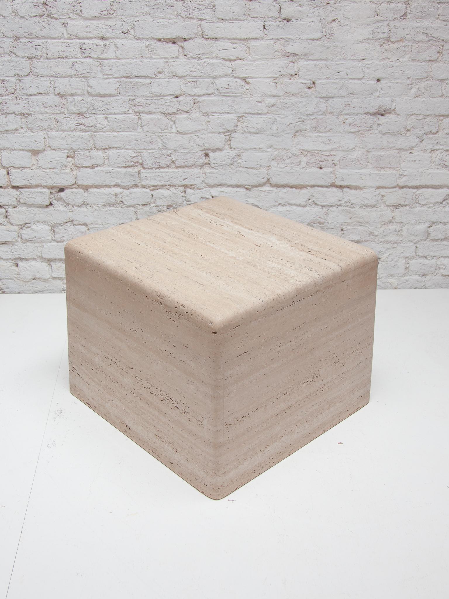 Set of Two MidCentury Modern Italian Travertine Marble Pedestals or Side Tables  For Sale 7
