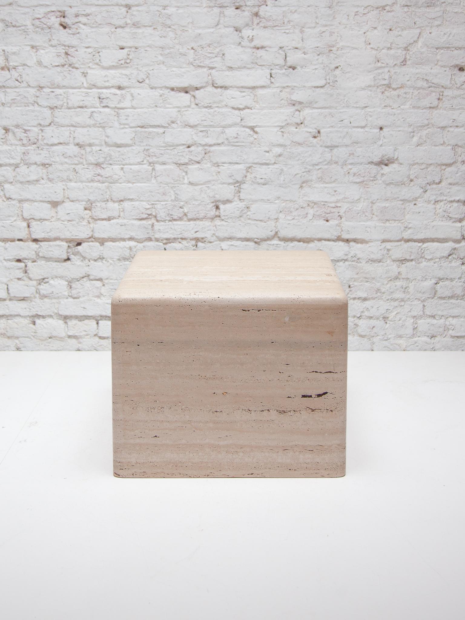 Hand-Crafted Set of Two MidCentury Modern Italian Travertine Marble Pedestals or Side Tables  For Sale