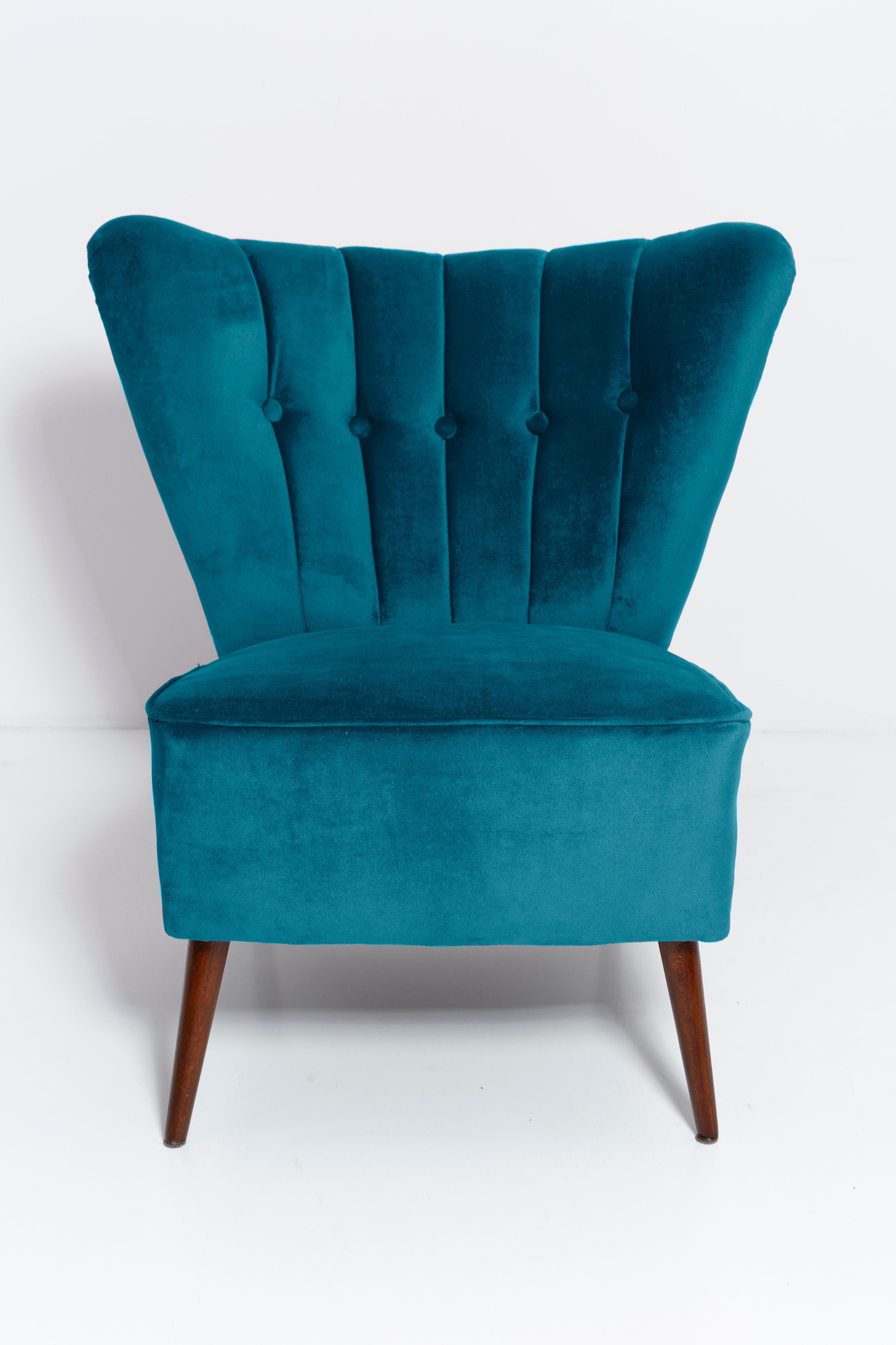 Set of Two Midcentury Petrol Blue Velvet Club Armchairs, Europe, 1960s For Sale 1