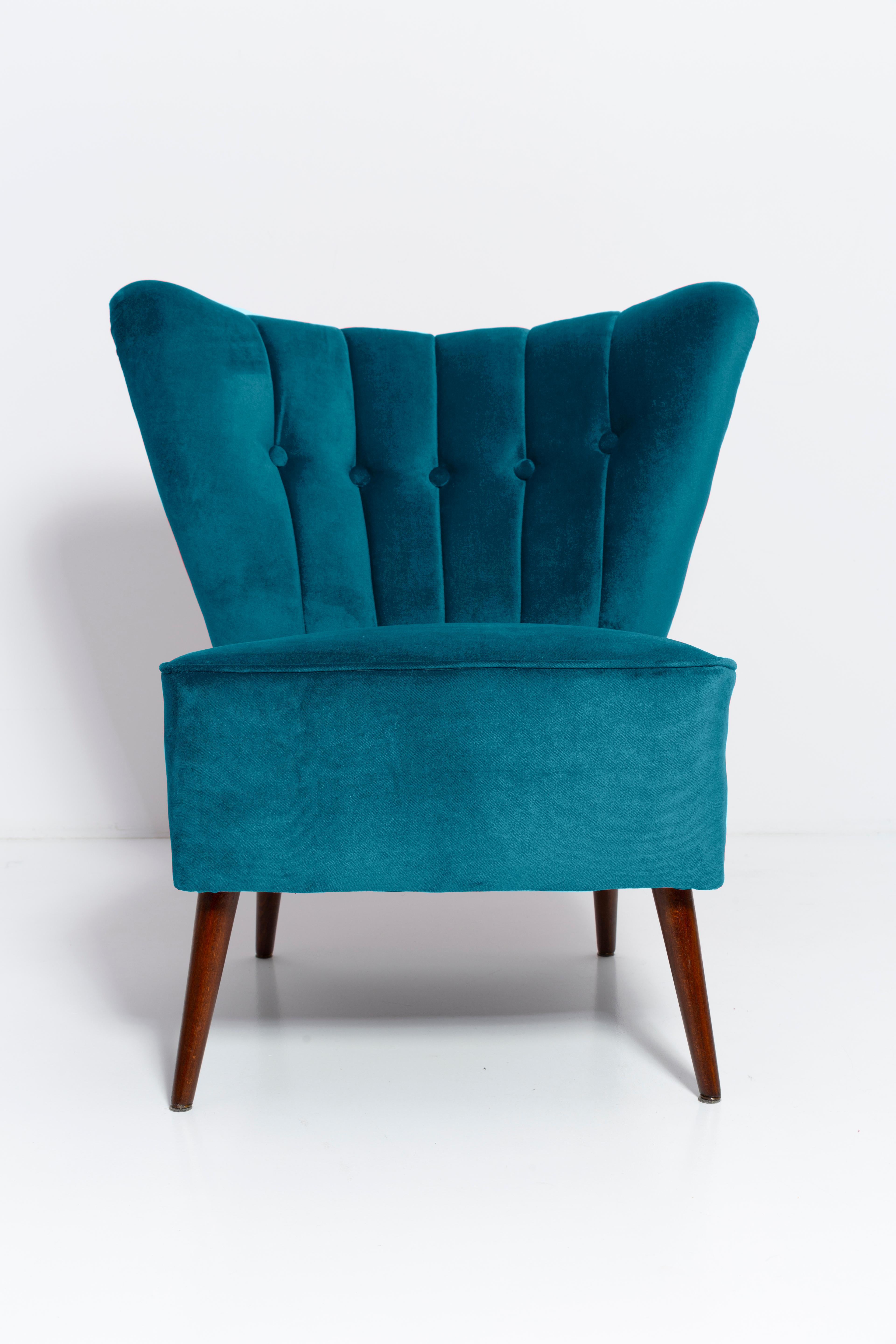 Set of Two Midcentury Petrol Blue Velvet Club Armchairs, Europe, 1960s For Sale 2