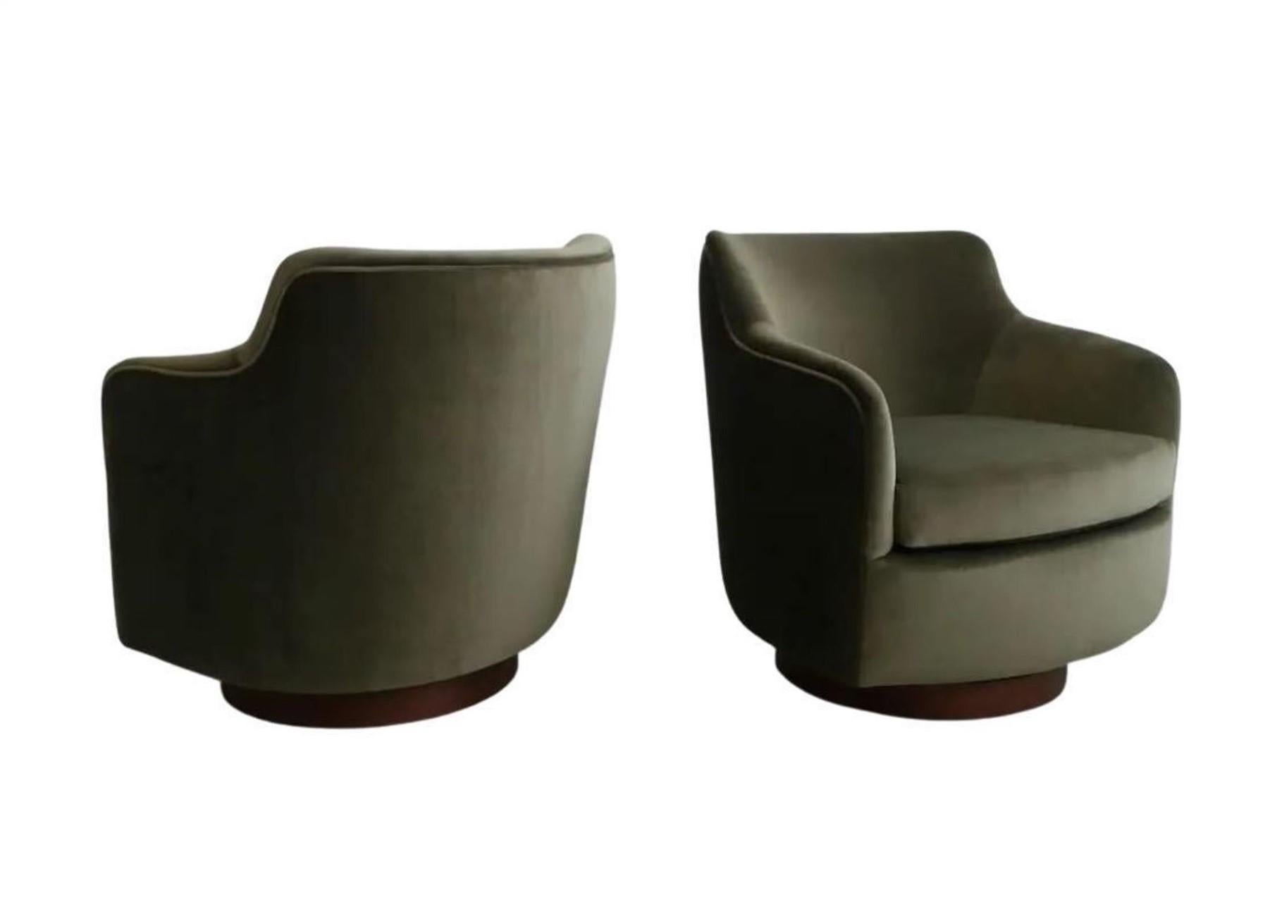 Velvet Set of Two Milo Baughman Swivel Base Lounge Chairs For Sale