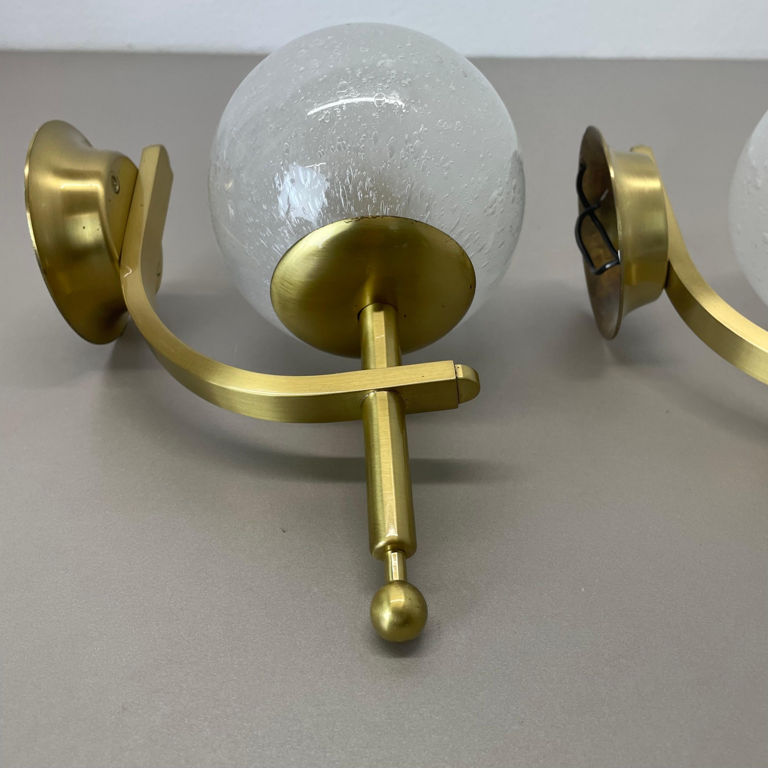 20th Century Set of two minimalist Brass and glass 