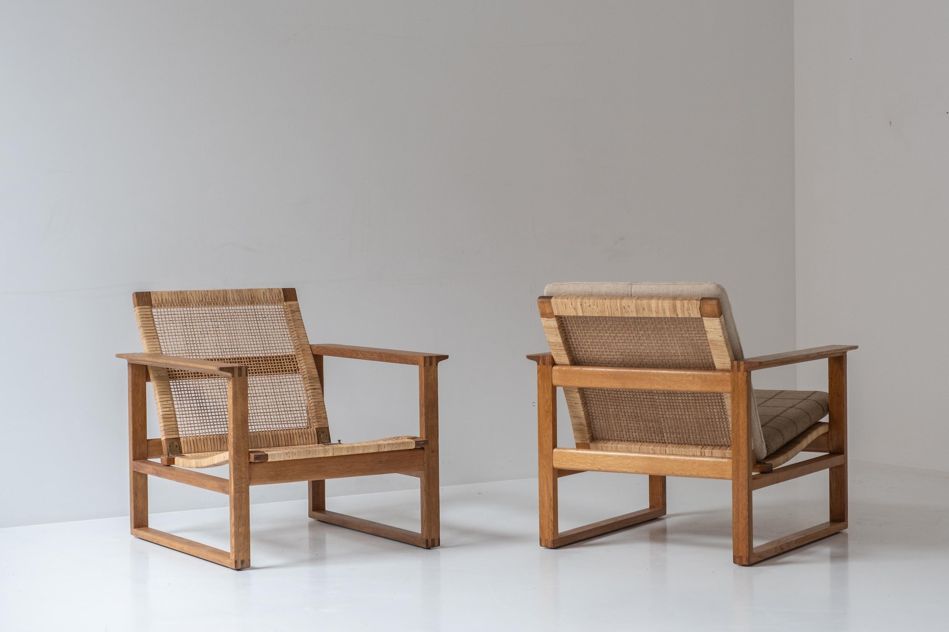 Fabric Set of two model 2256 easy chairs by Børge Mogensen for Fredericia, Denmark 1956 For Sale