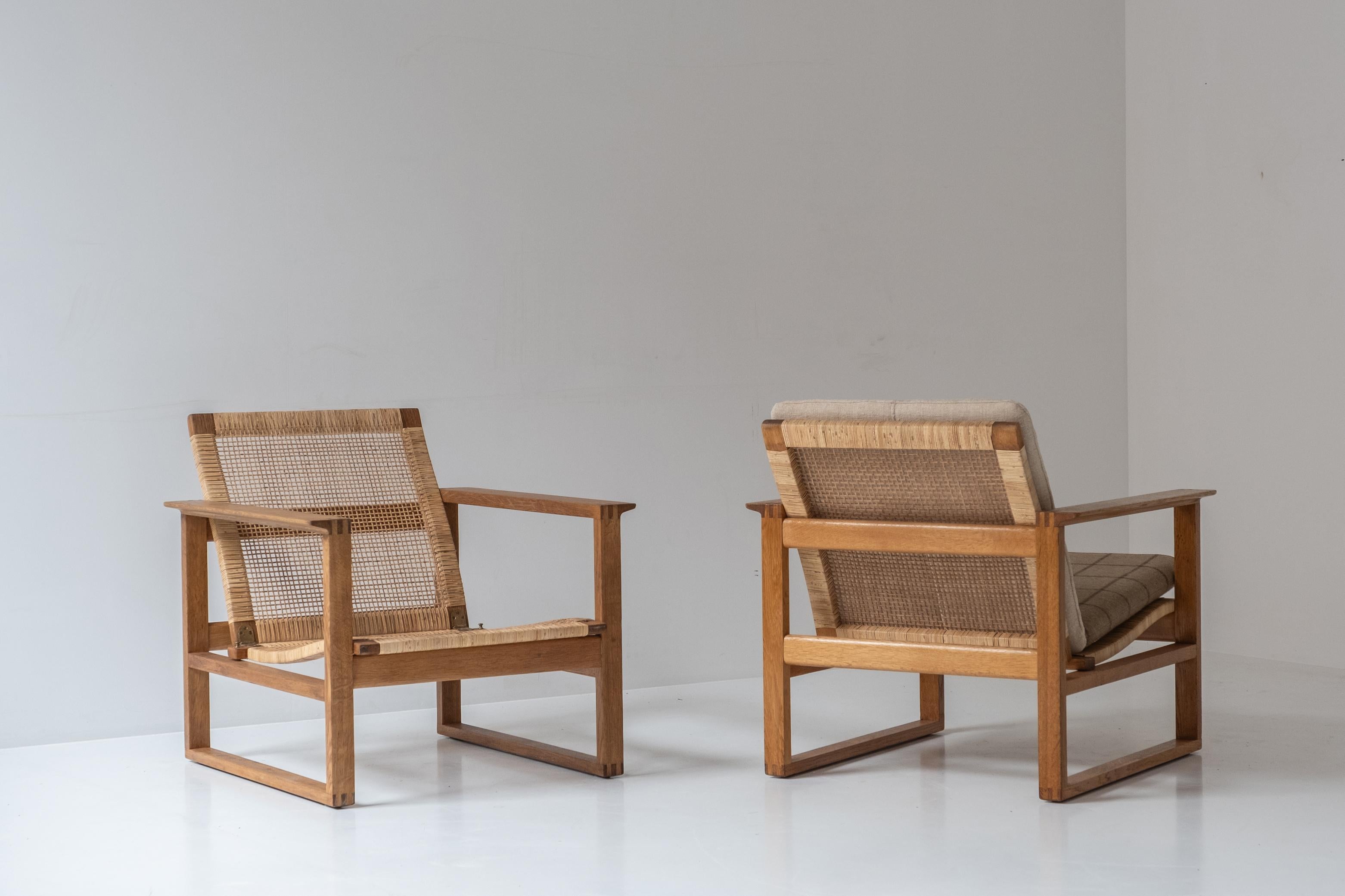 Tissu Ensemble de deux fauteuils modèle 2256 par Børge Mogensen pour Fredericia, Danemark 1956