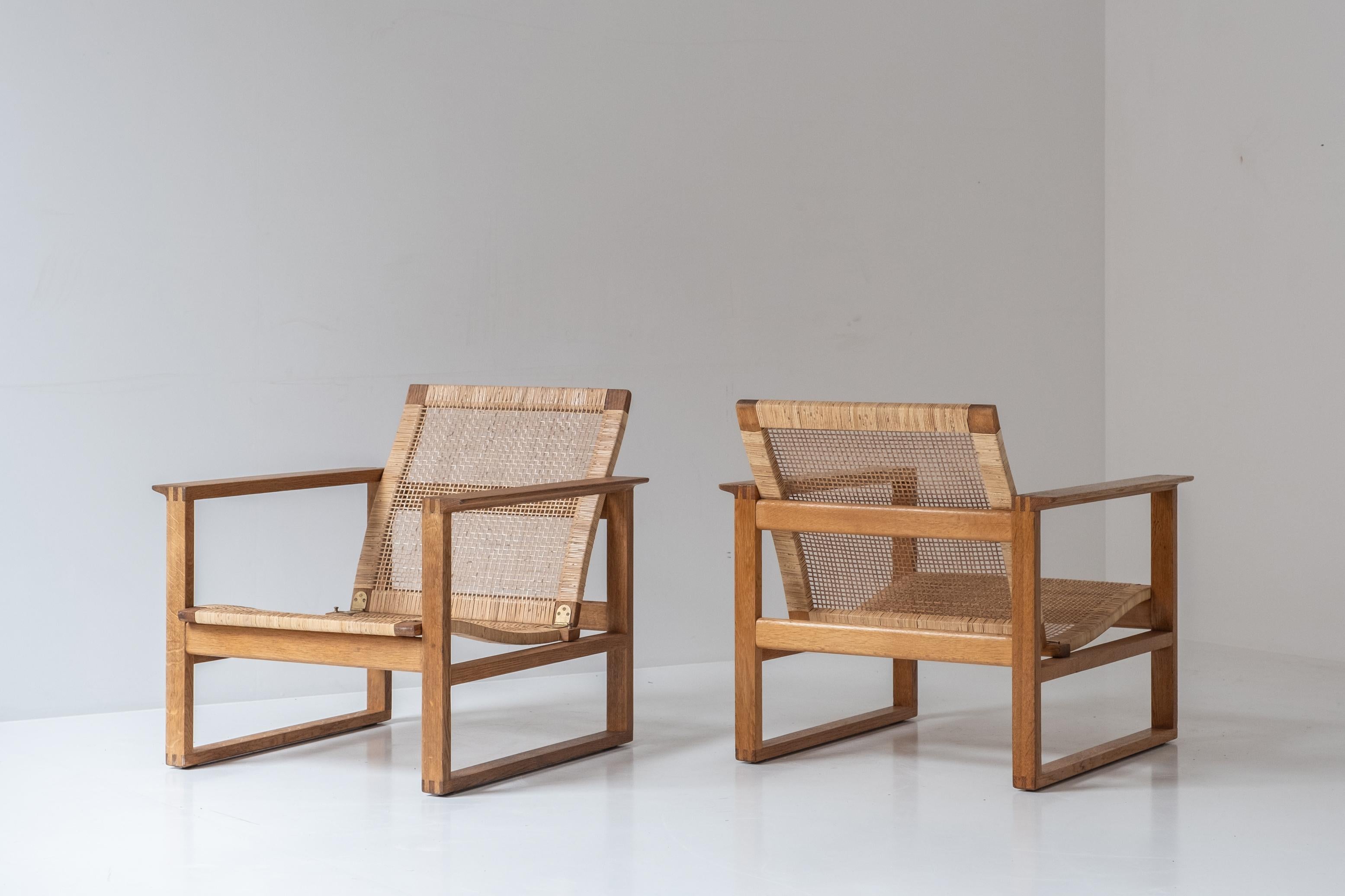 Set of two model 2256 easy chairs by Børge Mogensen for Fredericia, Denmark 1956 For Sale 2