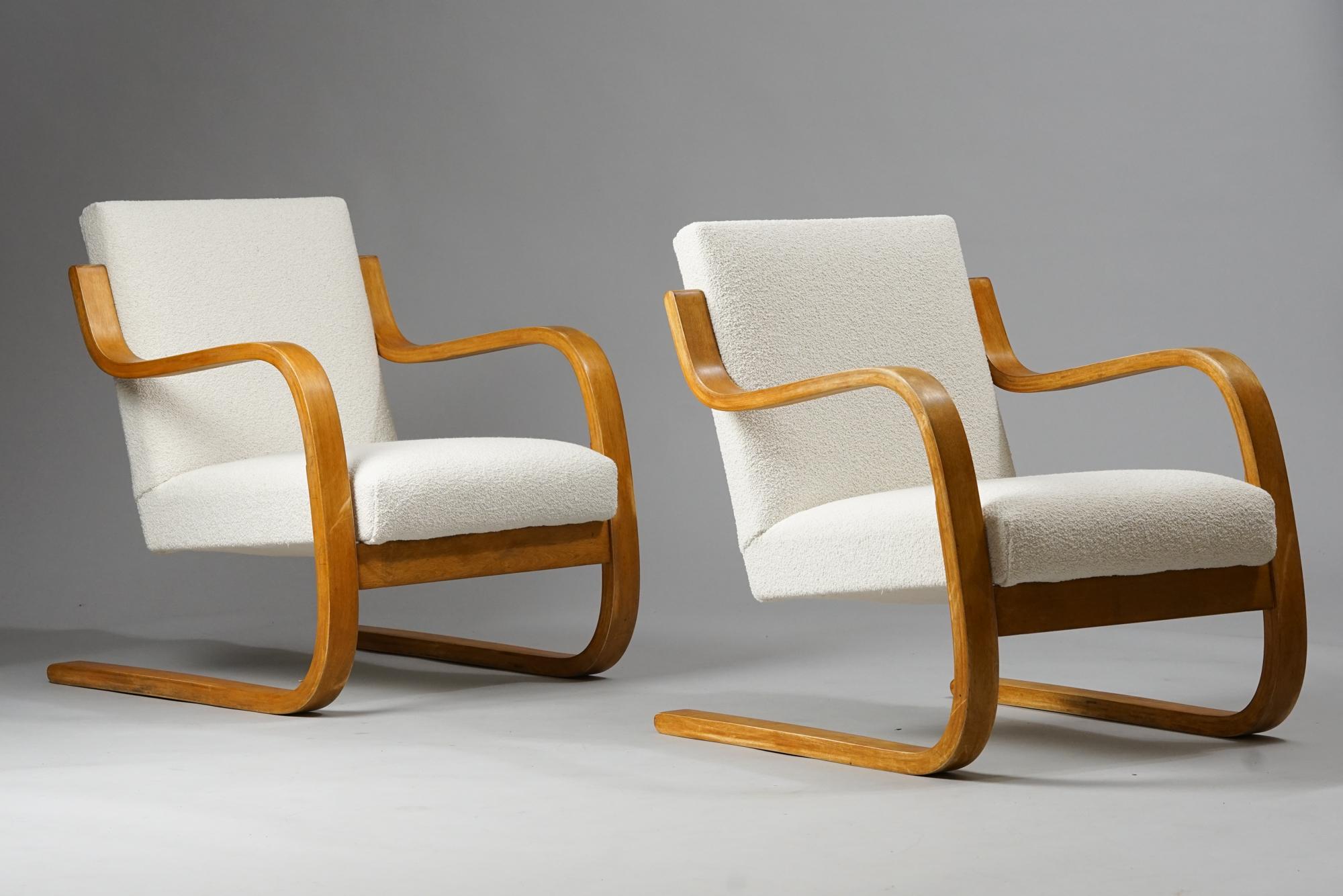 Mid-Century Modern Set of Two Model 402 Cantilever Armchairs by Alvar Aalto for Artek, 1950s