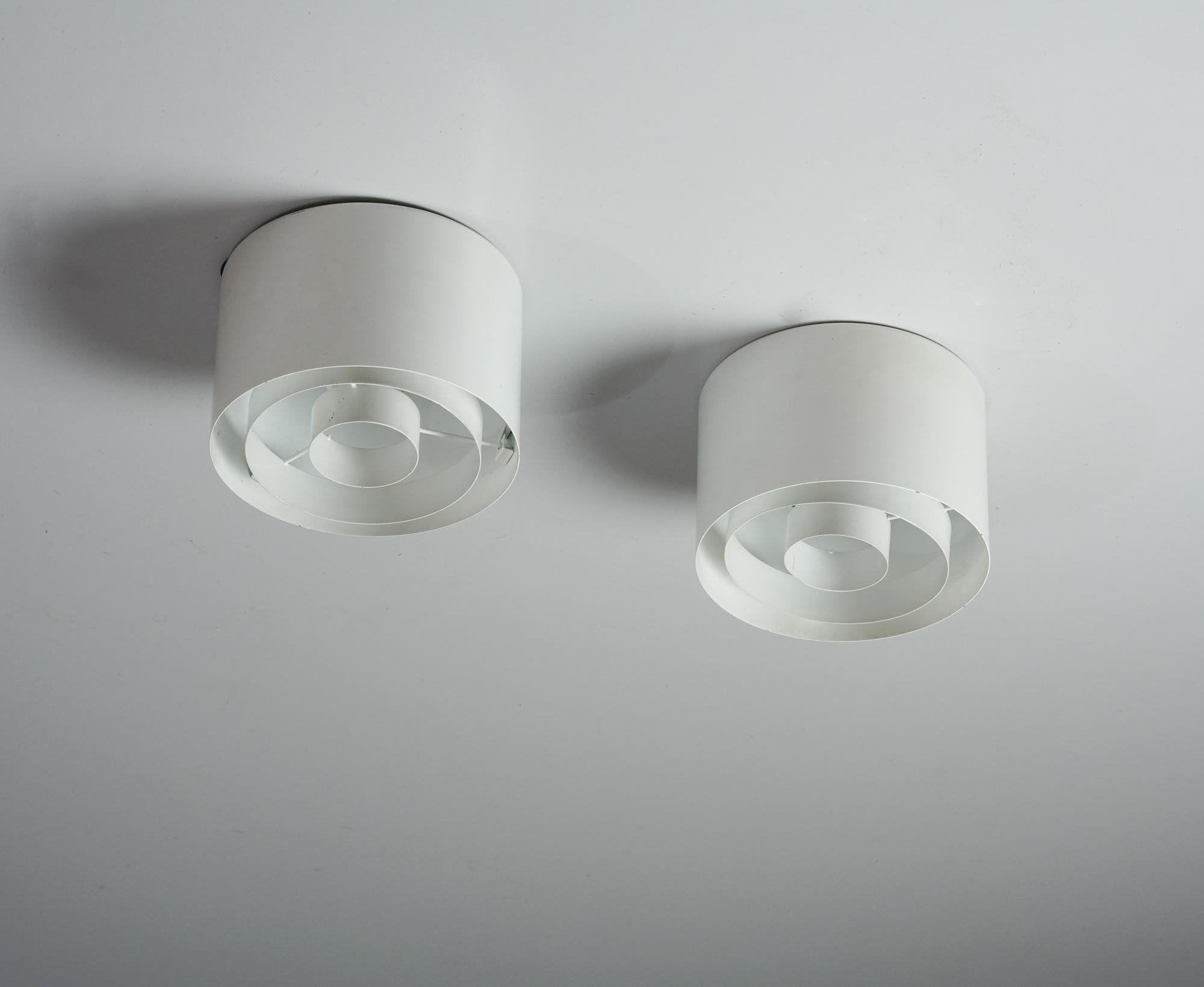 Scandinave moderne Ensemble de deux modèles H2-23 encastrés, Idman Oy, années 1960 en vente