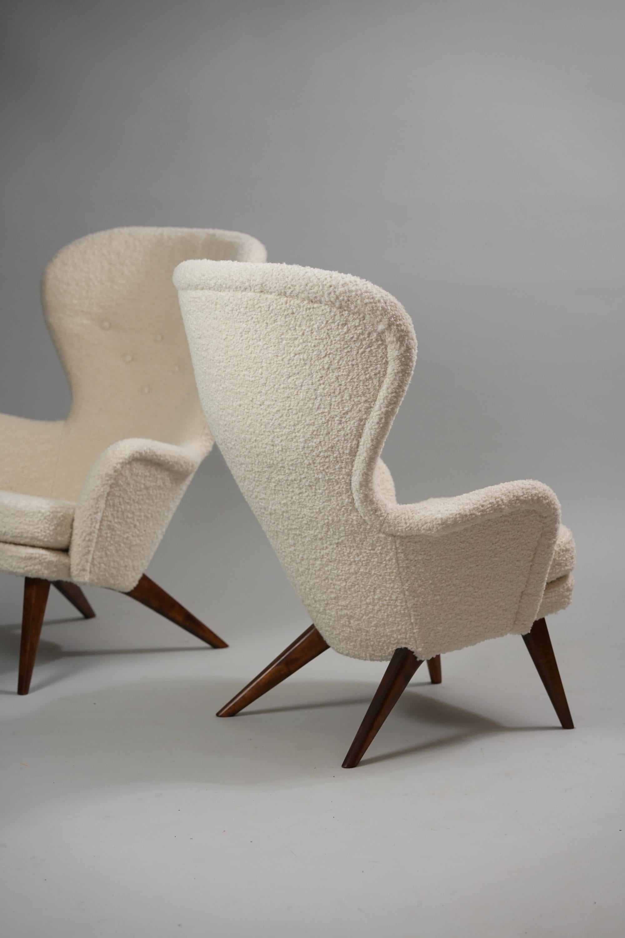 Set of Two Model Siesta Armchairs, Carl Gustaf Hiort af Ornäs, Hiort Tuote, 1950 For Sale 1