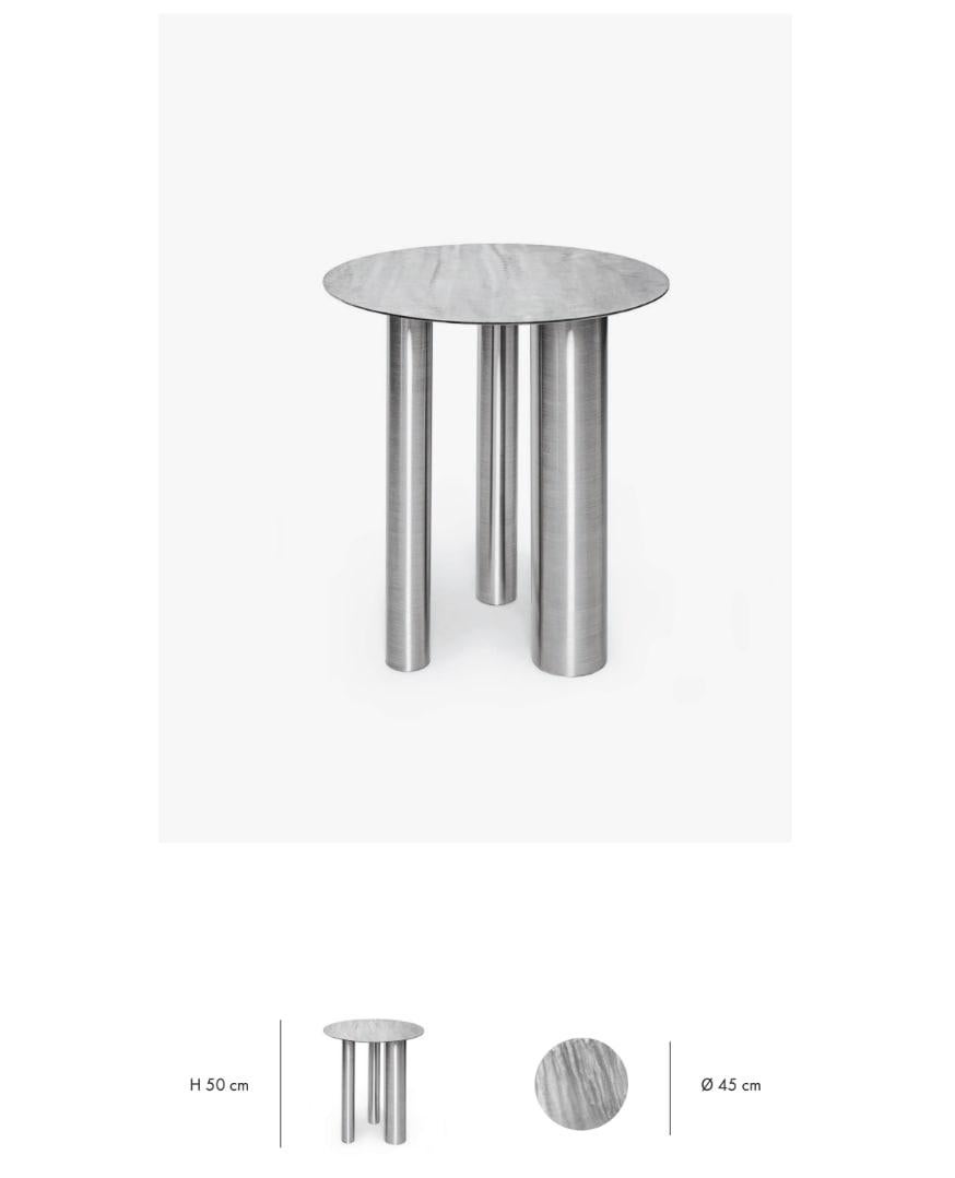 Set aus zwei modernen Couchtischen Brandt CS1 aus Edelstahl von NOOM im Zustand „Neu“ im Angebot in Paris, FR