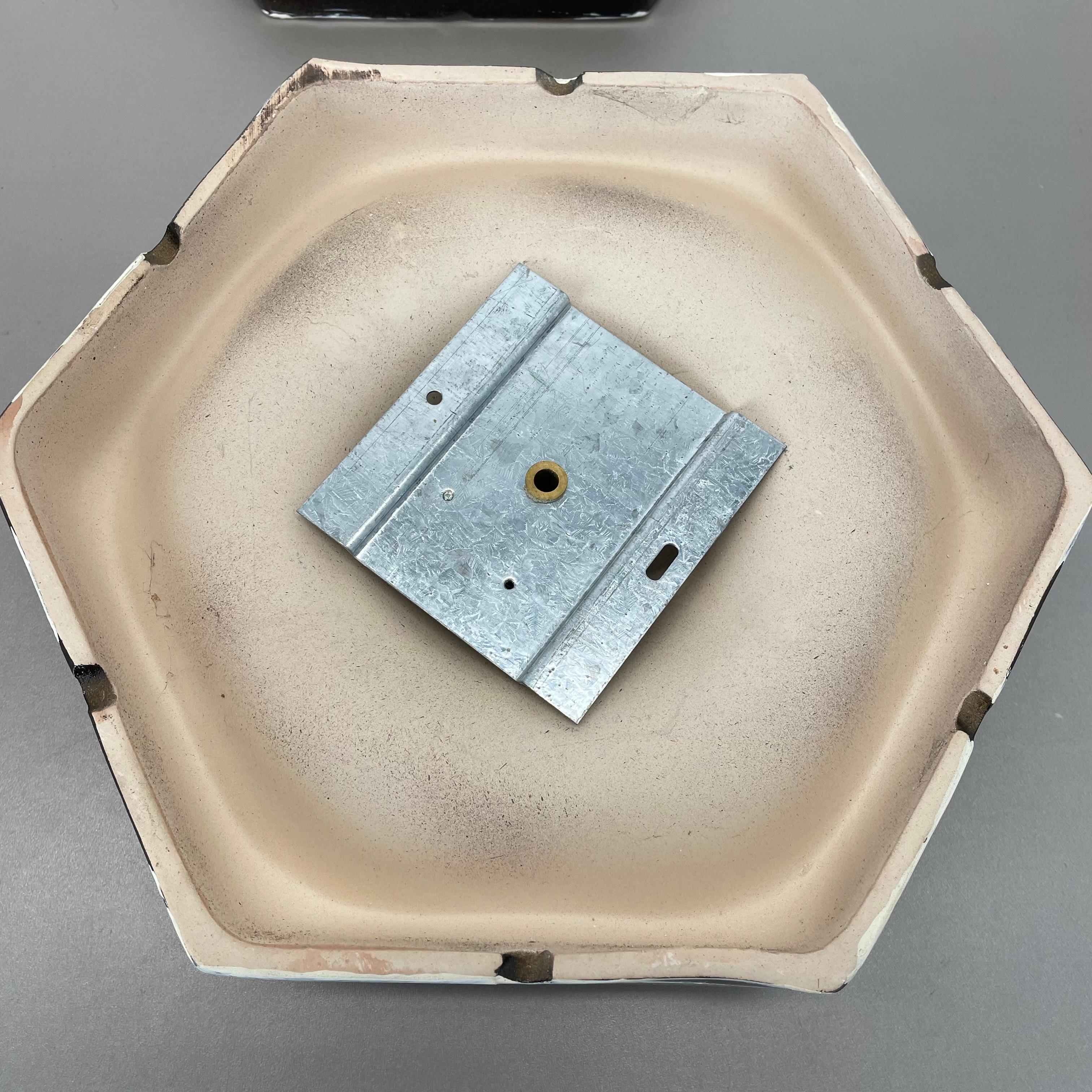 Set of Two Modernist Ceramic Fat Lava Wall Lights by Pan Ceramics, Germany 1970s For Sale 10
