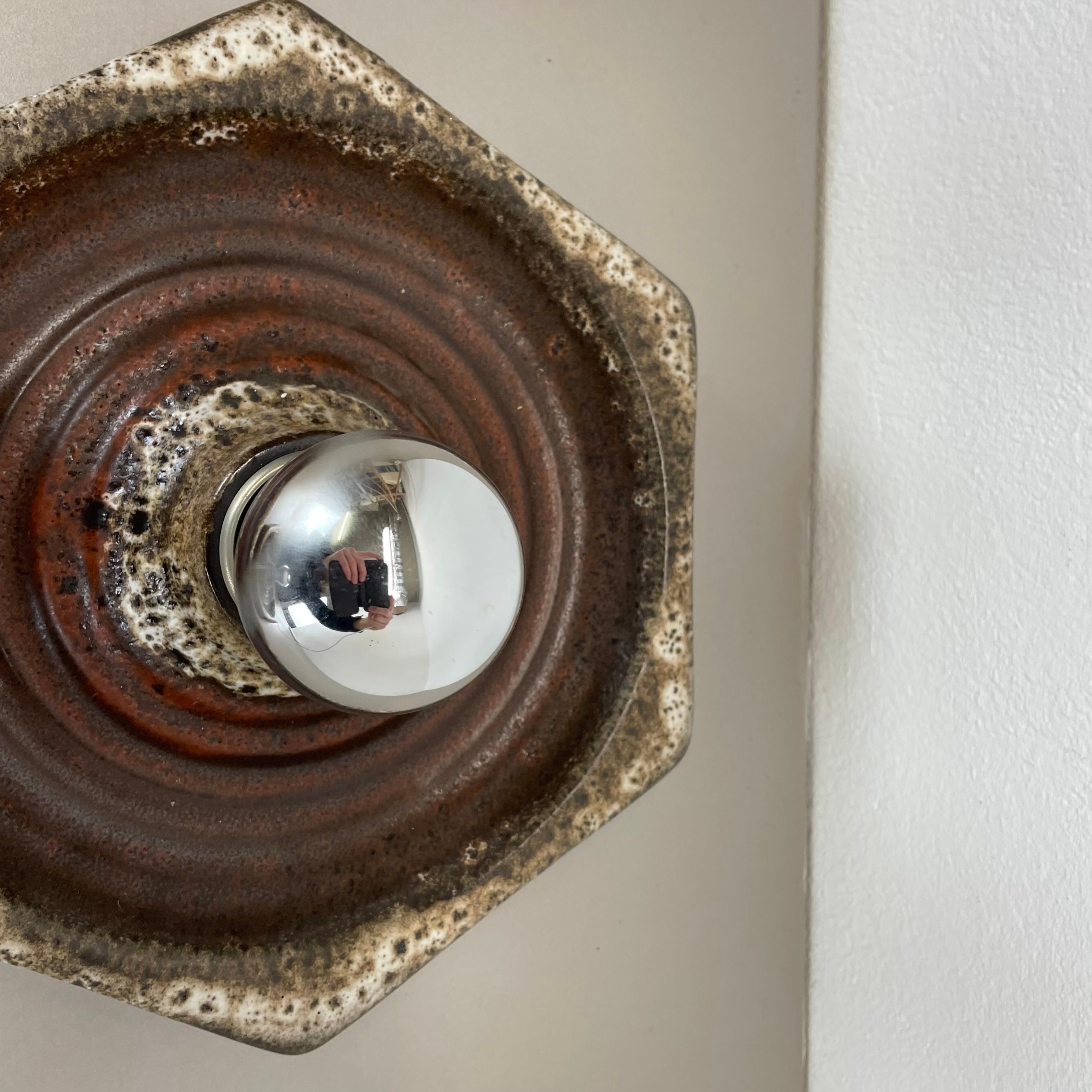 Set of Two Modernist Ceramic Fat Lava Wall Lights by Pan Ceramics, Germany 1970s For Sale 2