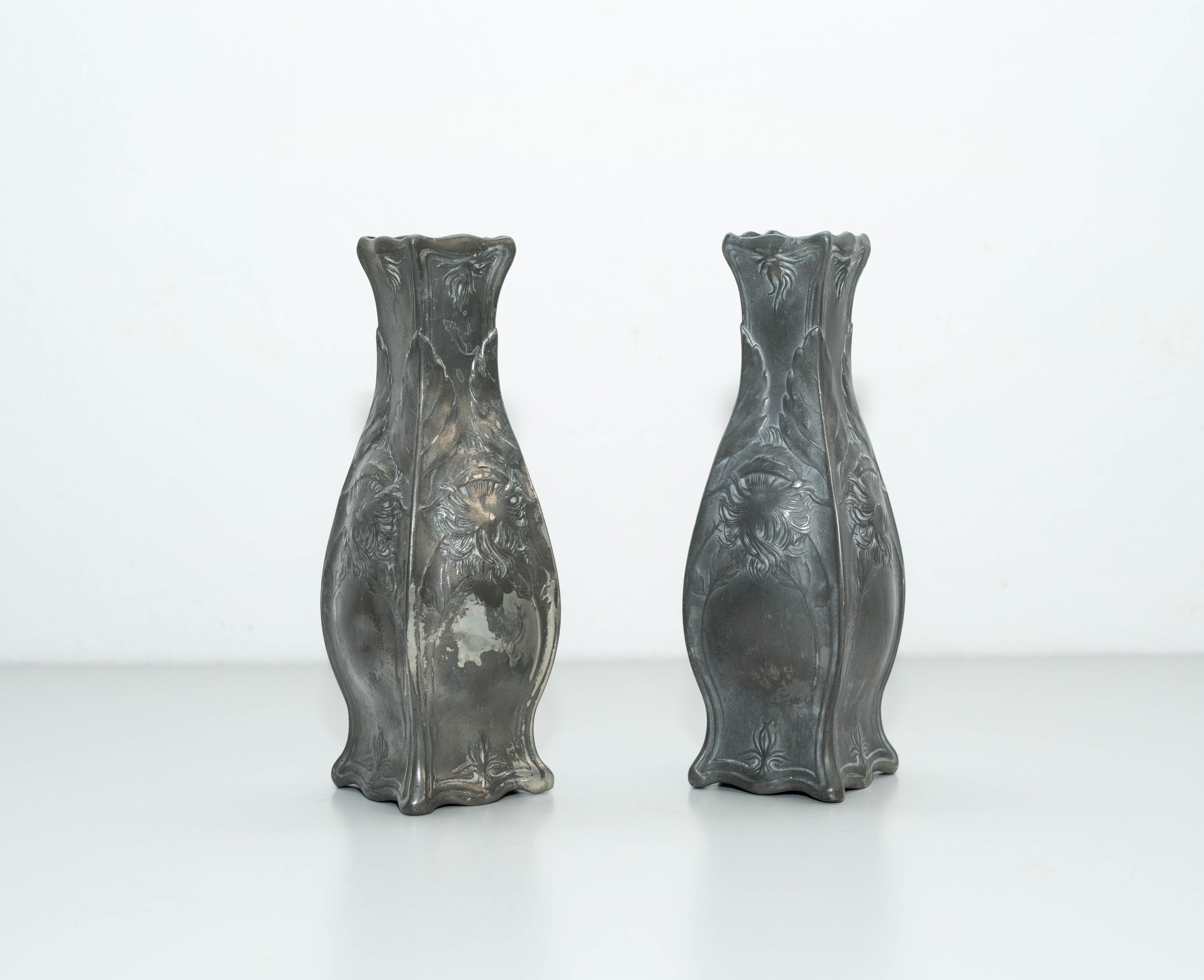Mid-Century Modern Set of Two Modernist Metal Vases, circa 1930 For Sale