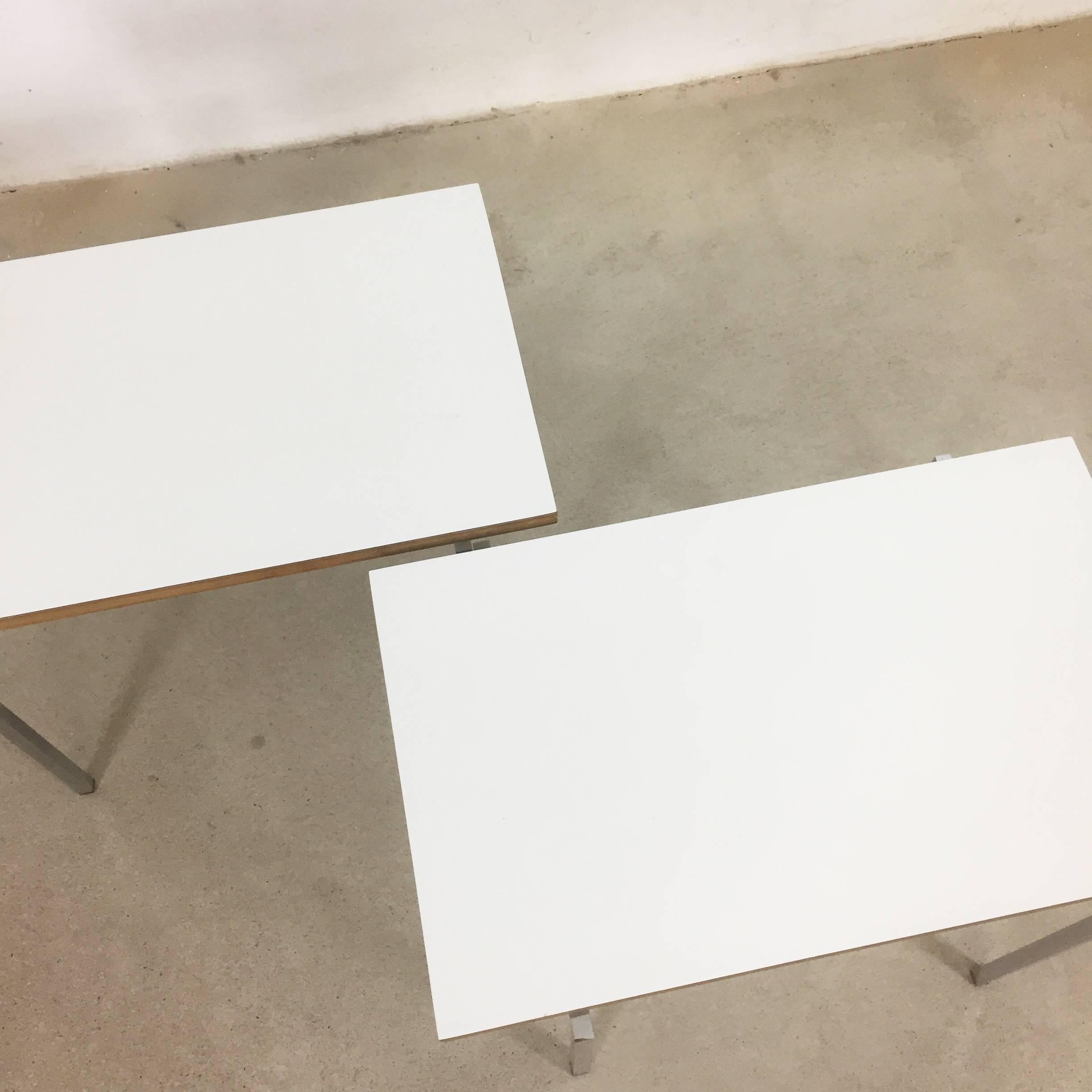 Set of Two Modernist Stacking Tables, Trix & Robert Haussmann, Switzerland, 1957 In Good Condition For Sale In Kirchlengern, DE