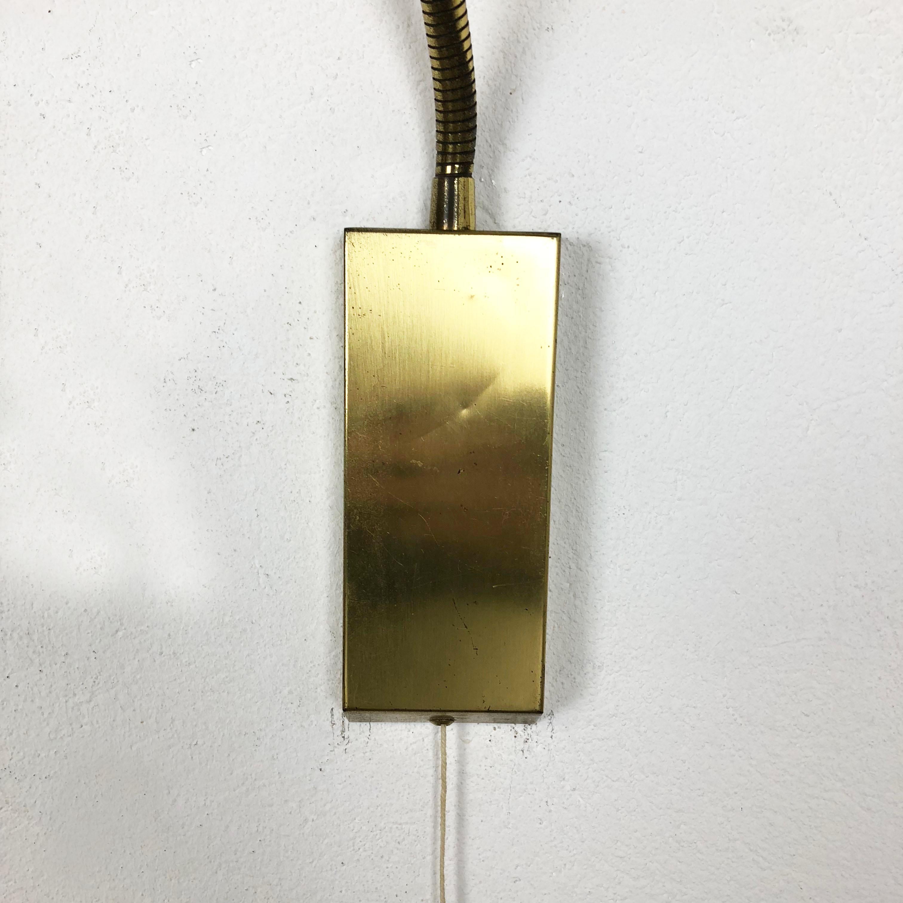Set of Two Modernist Stilnovo Style Brass Metal Sconces Wall Light, Italy, 1950 For Sale 2