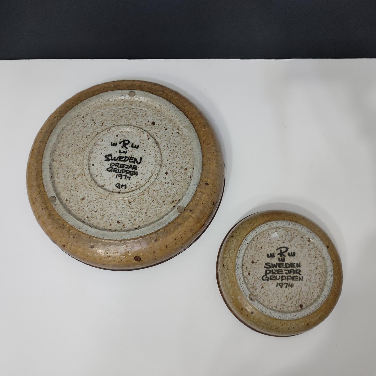 Ensemble de deux bols modernistes en grès par Drejargruppen pour Rörstrand, Suède 1974 en vente 2