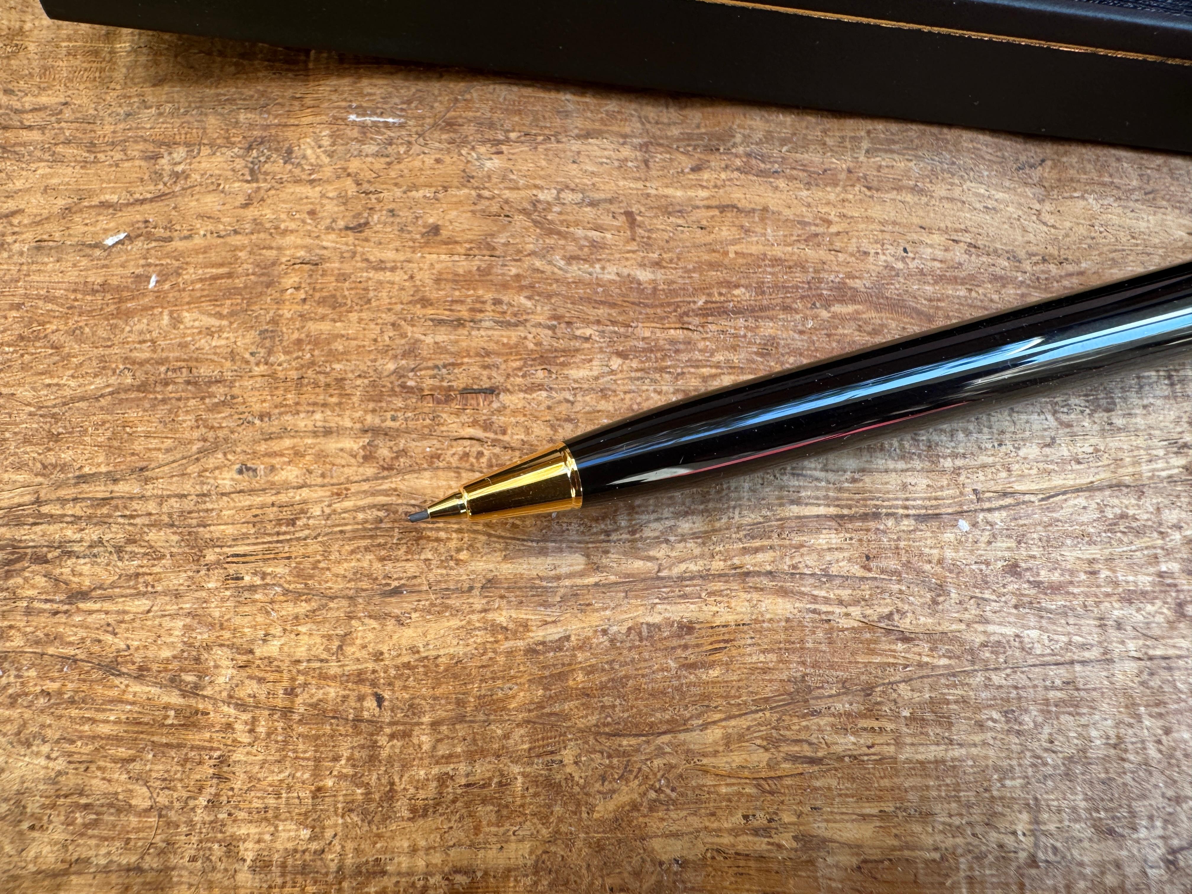 Ensemble de deux crayons Montblanc Noblesse Black GT Rollerball et mécaniques dans sa boîte en vente 7