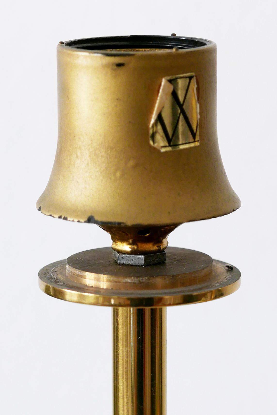 Ensemble de deux lampes de table monumentales du milieu du siècle par Vereinigte Werkstätten, Allemagne en vente 7