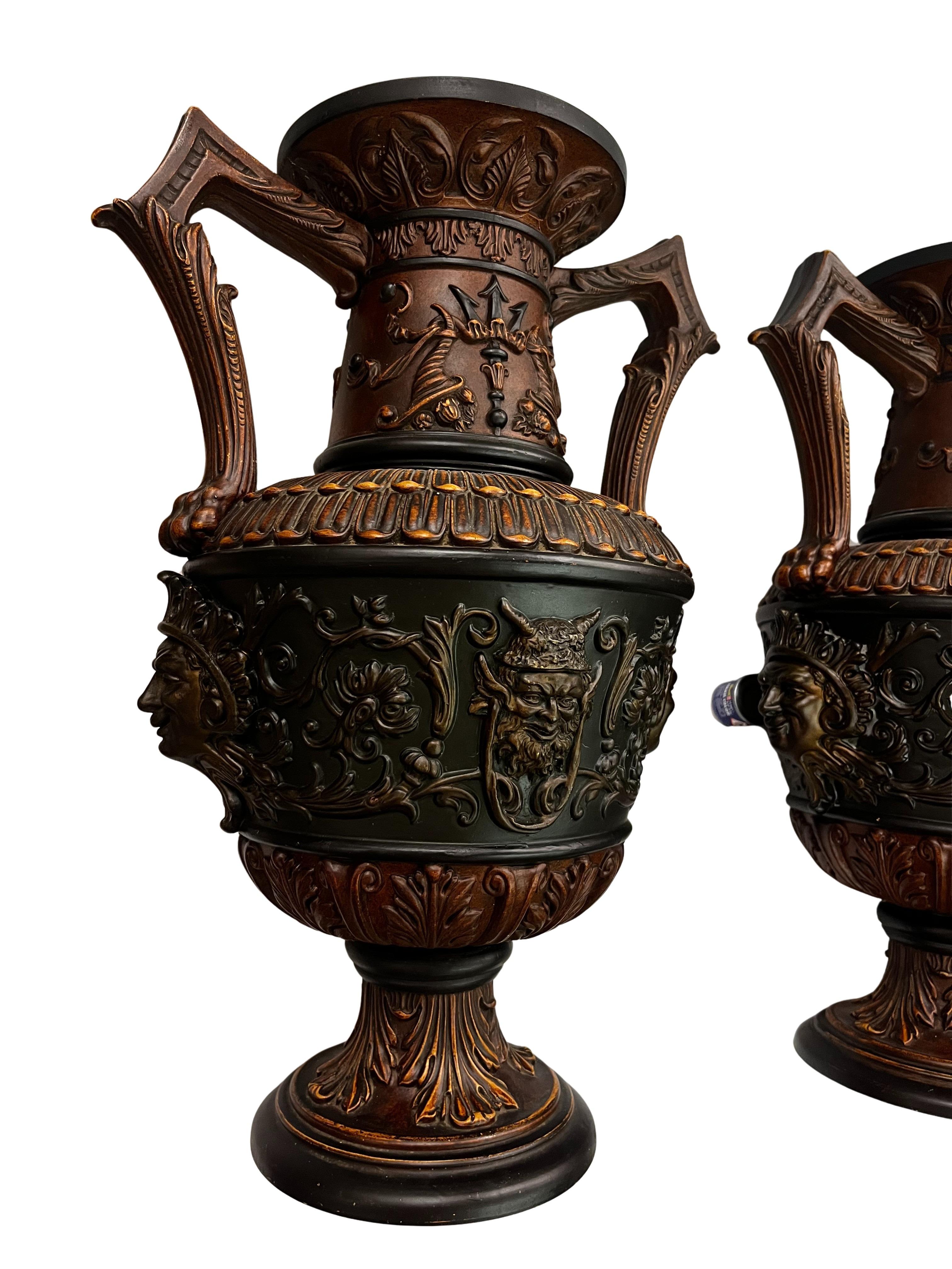 Set of two monumental vases, ceramics, Johann Maresch, historicism 1870s Austria Austríaco en venta