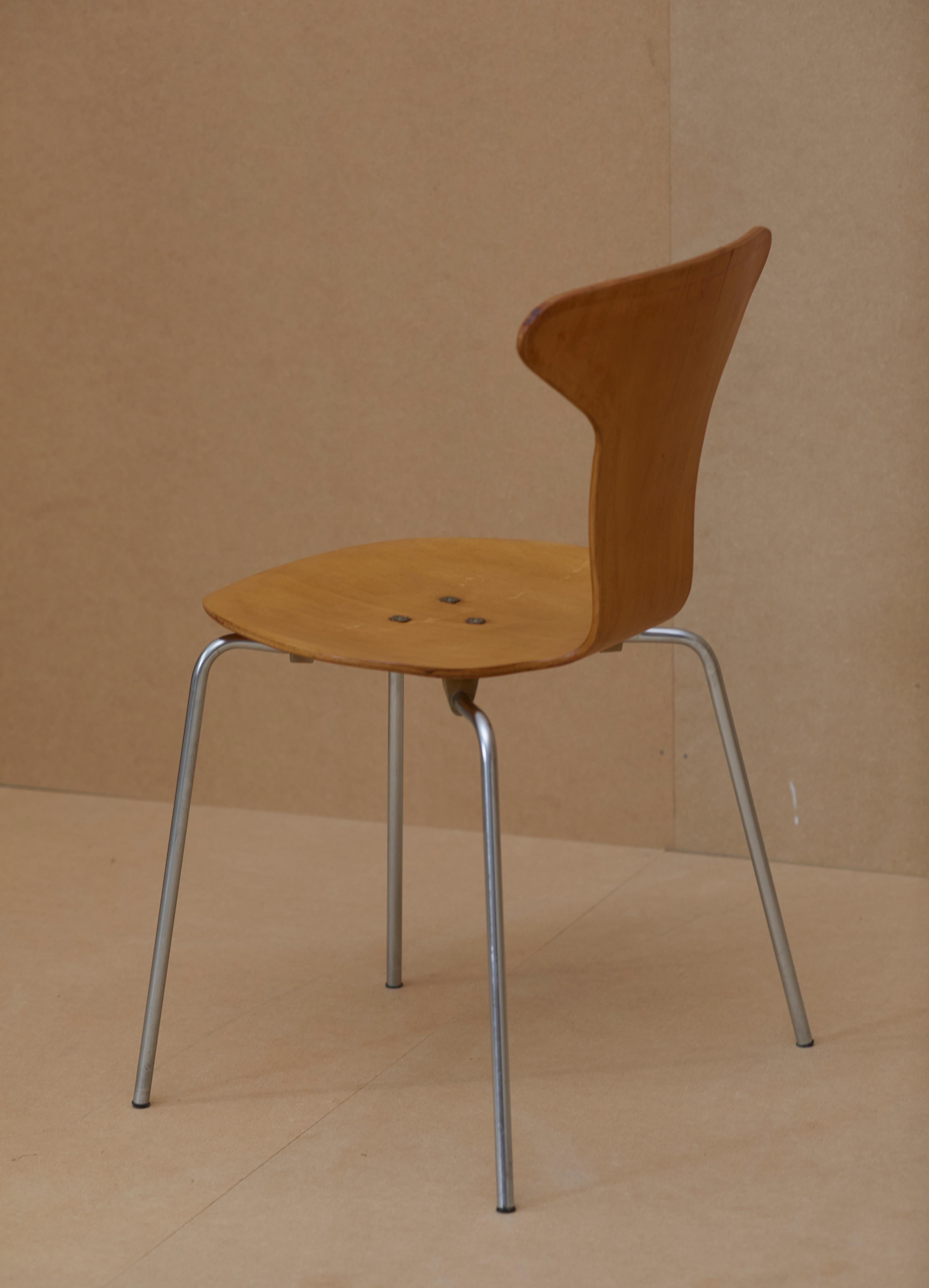 Ensemble de deux chaises Mosquito 3105 par Arne Jacobsen pour Fritz Hansen circa 1969 en vente 7