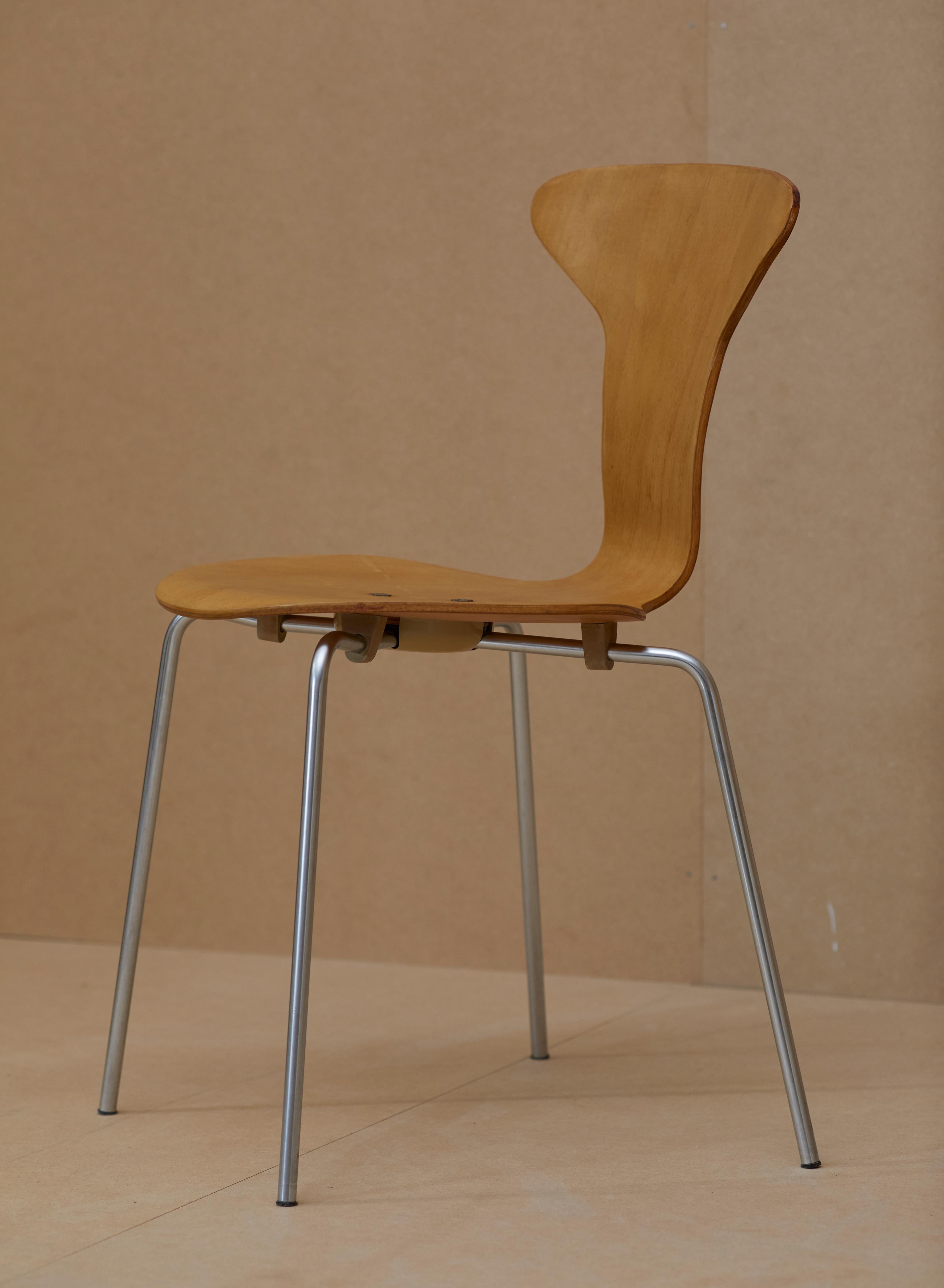 Danois Ensemble de deux chaises Mosquito 3105 par Arne Jacobsen pour Fritz Hansen circa 1969 en vente