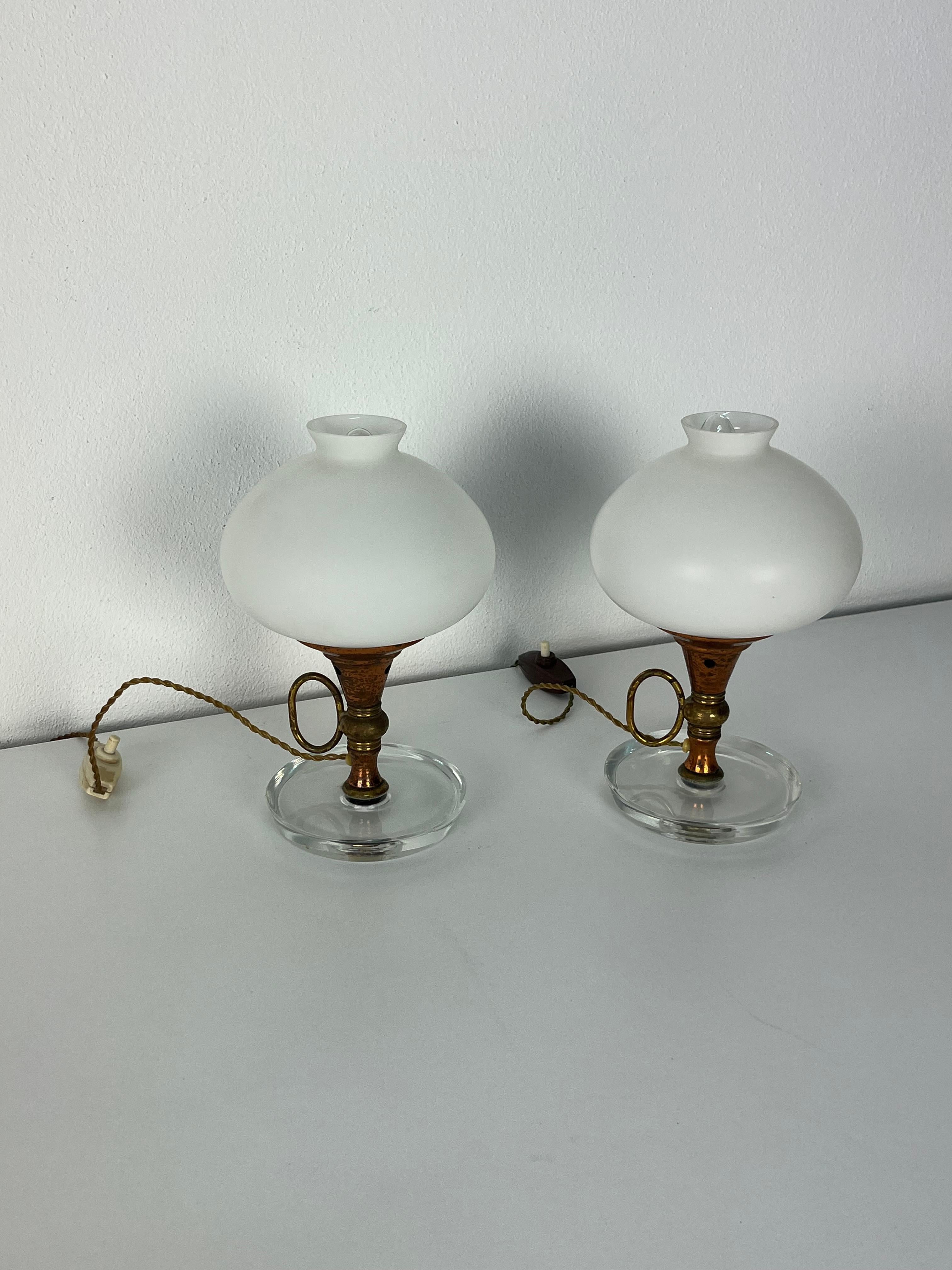 Juego de dos lámparas de mesilla de noche de cristal de Murano atribuidas a Fontana Arte Años 50 en venta 4