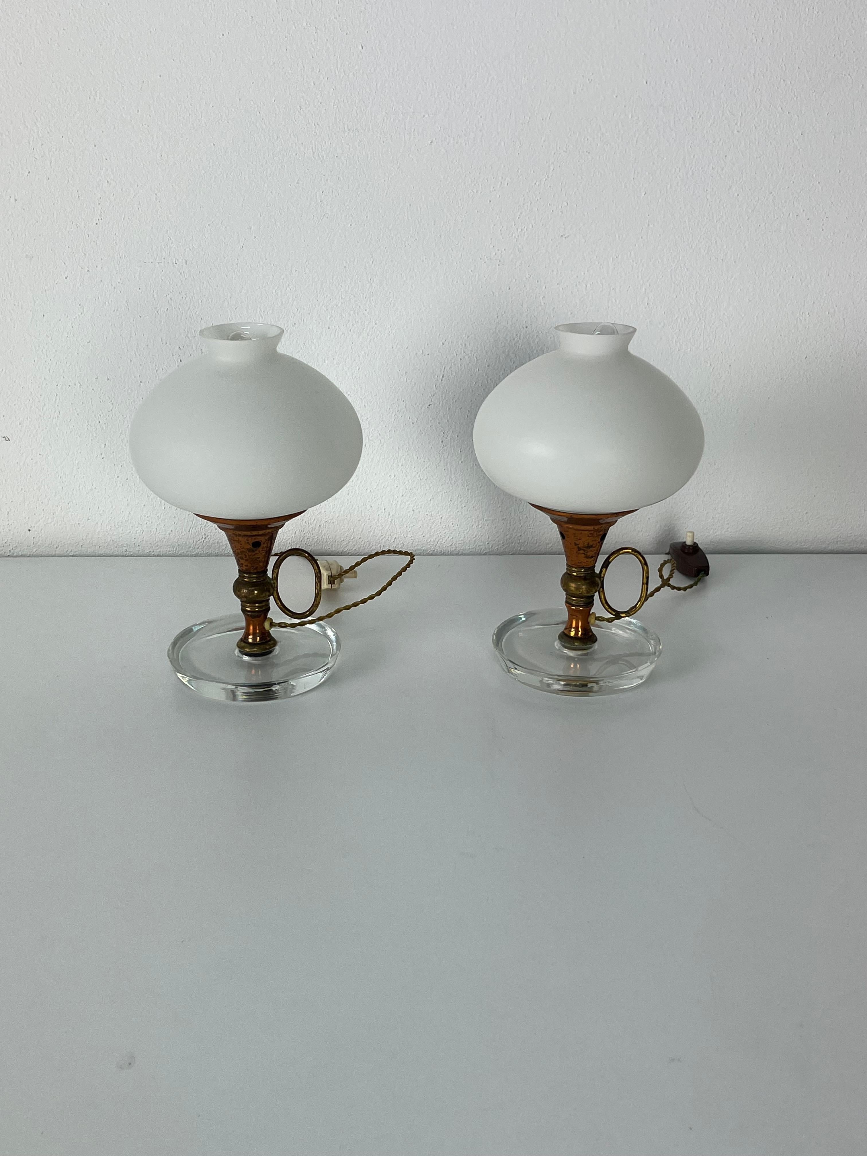 Juego de dos lámparas de mesilla de noche de cristal de Murano atribuidas a Fontana Arte Años 50 en venta 3