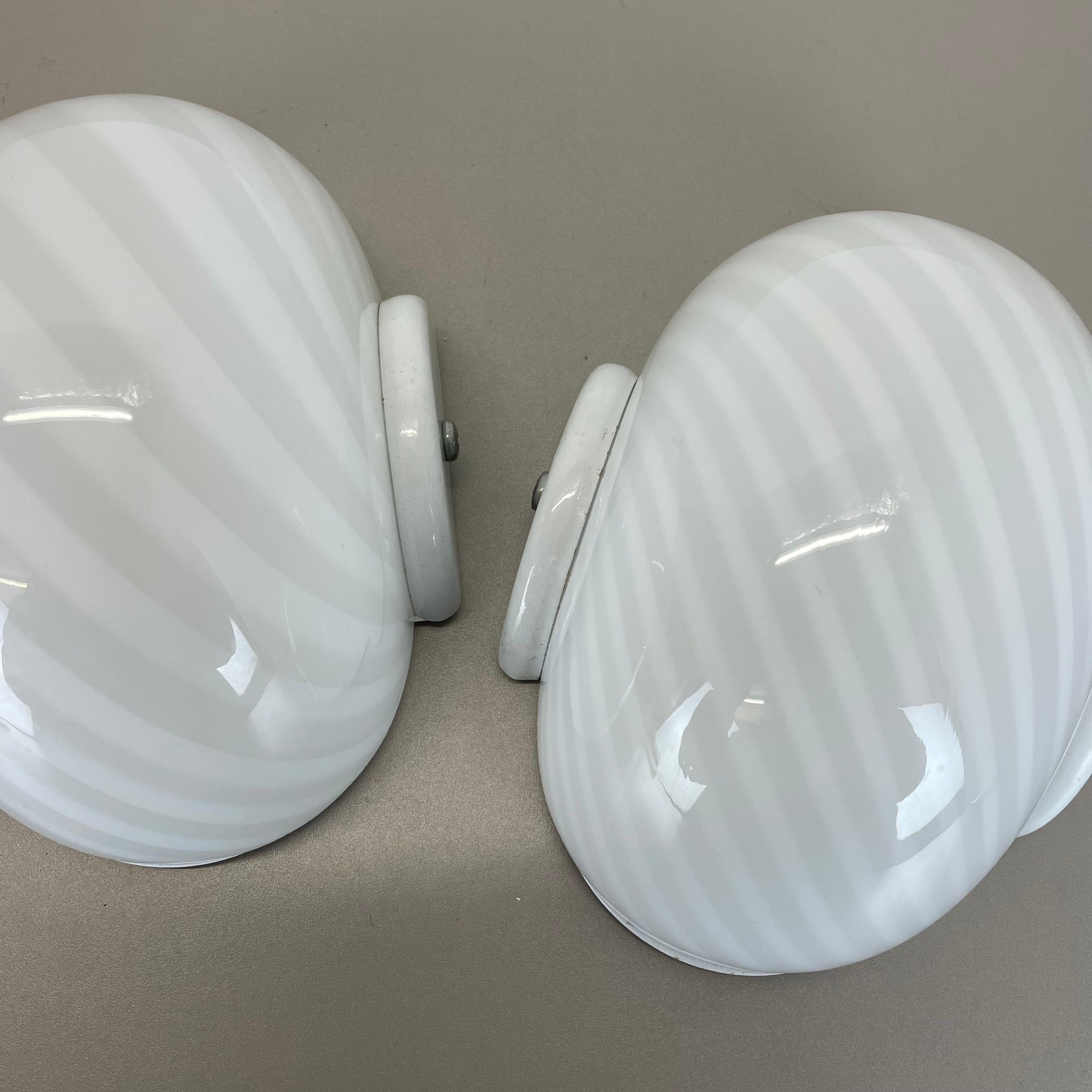 Set of Two Murano Swirl Glass Wall Light Sconces Vetri Murano, Italy, 1980s For Sale 1