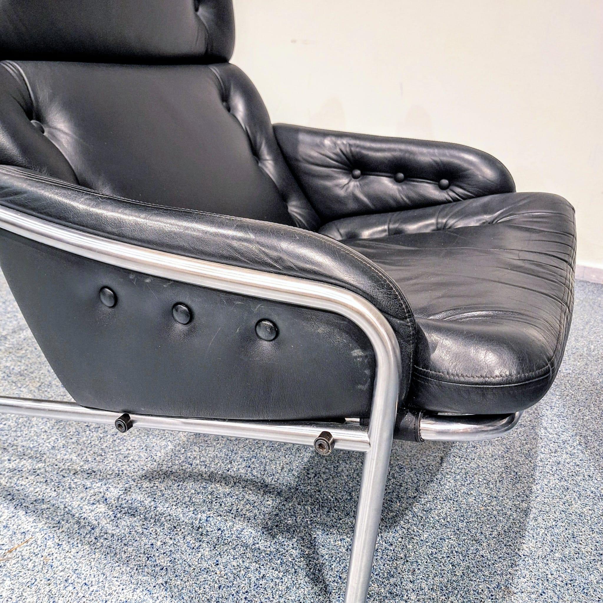 Set of two Nagoya chairs 