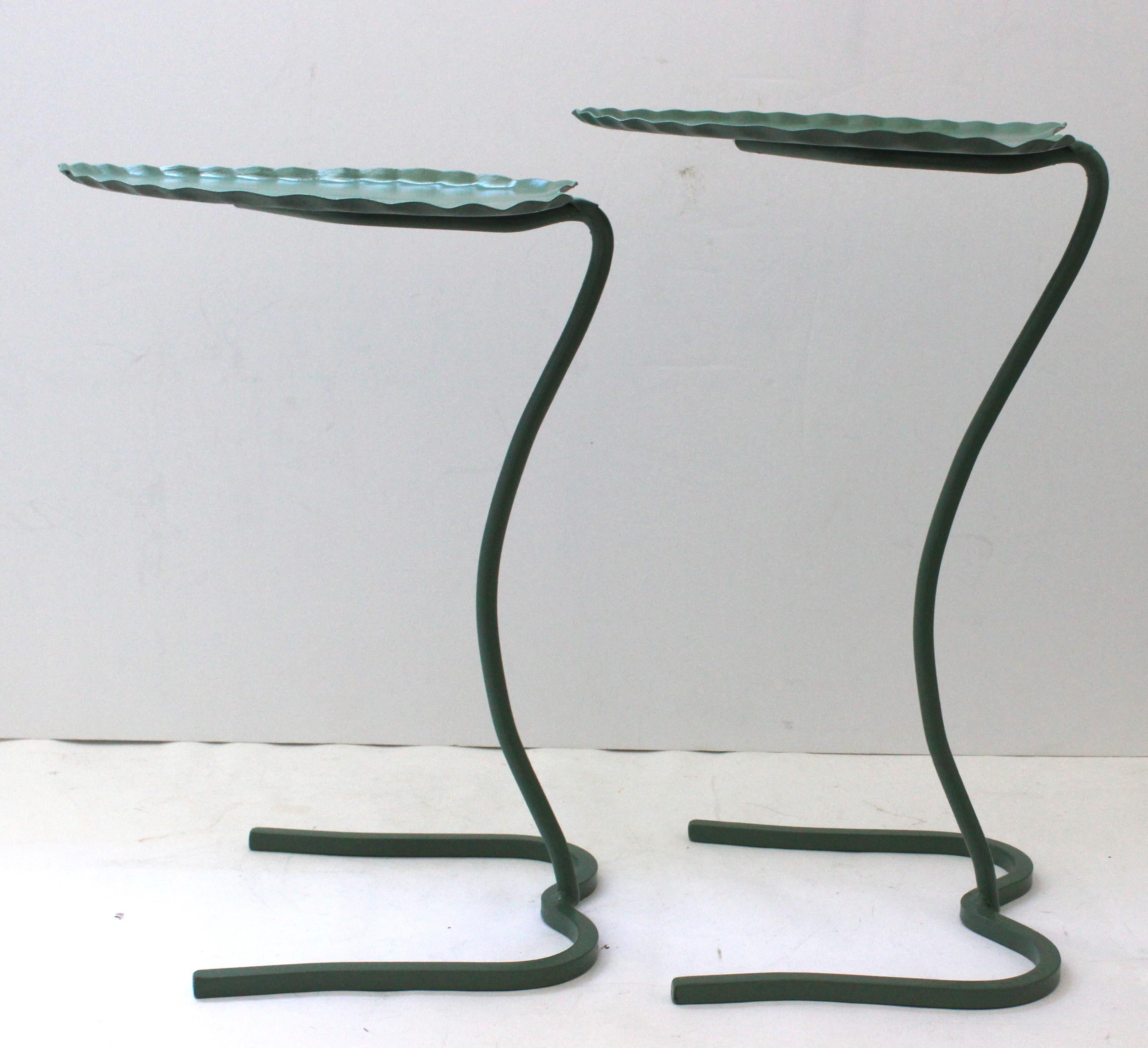 Set of Two Nesting Lily Pad Tables by Salterini In Good Condition In West Palm Beach, FL
