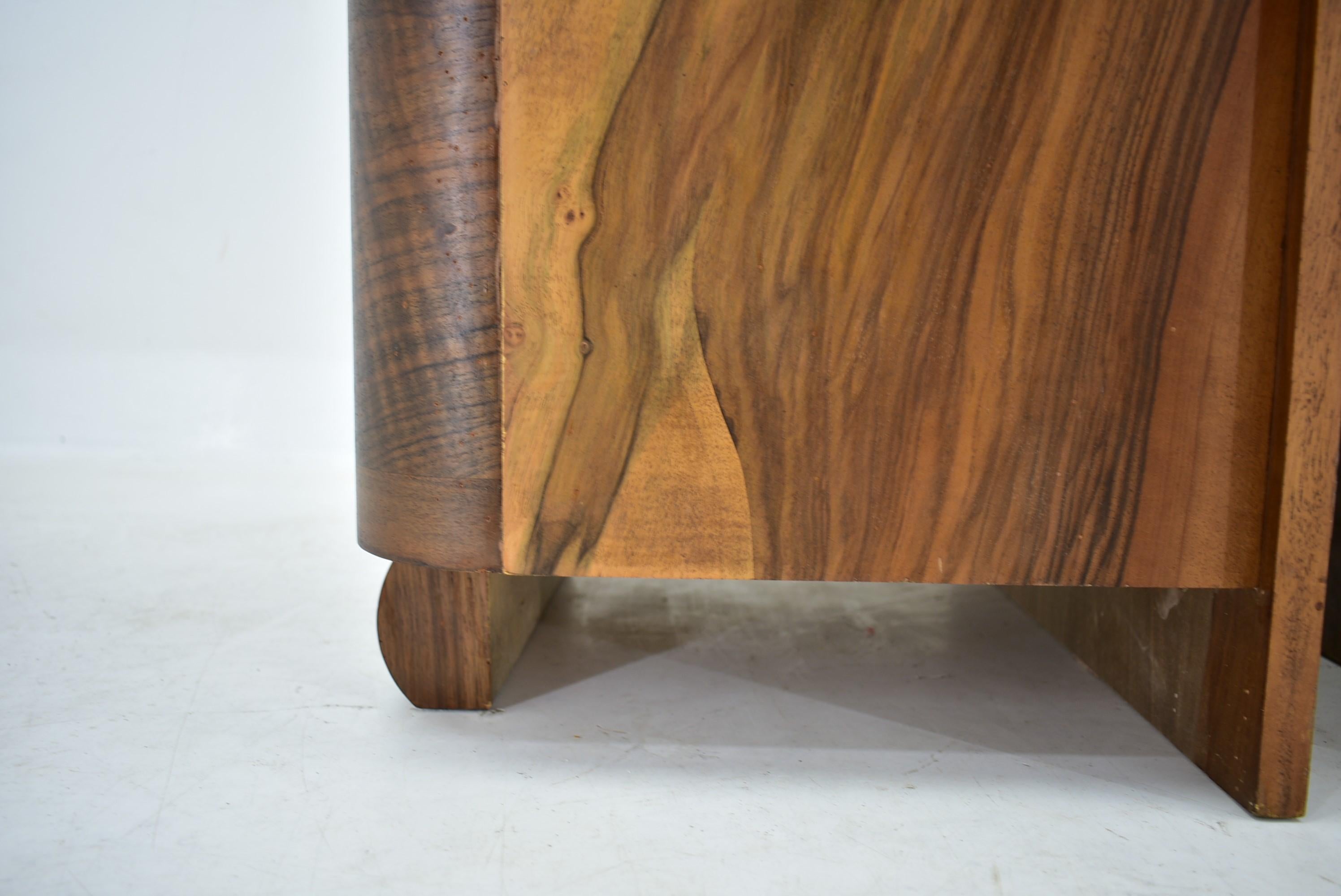 Set of Two Night Stands by Jindřich Halabala for UP Zavody, 1938s For Sale 5