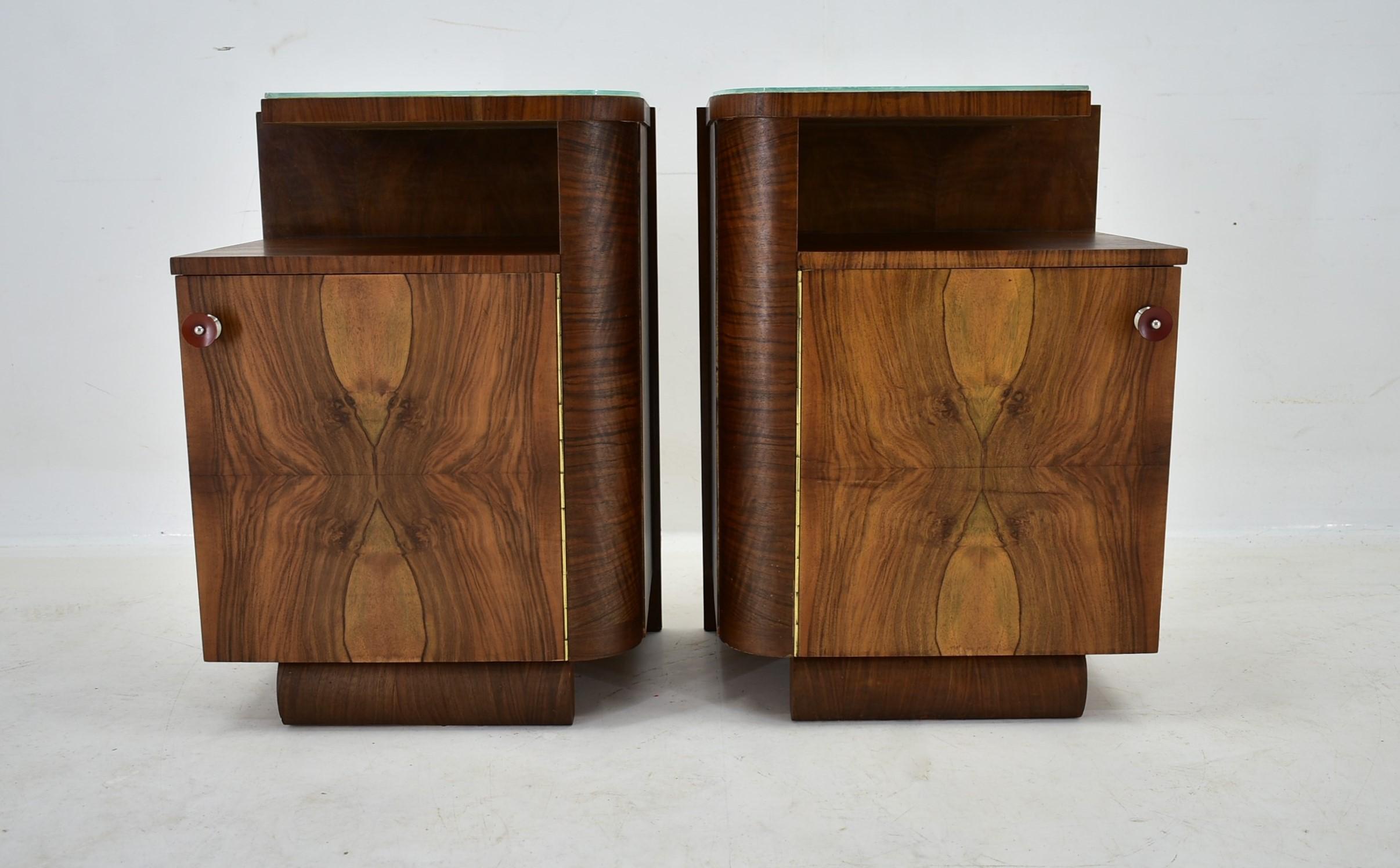 Set of Two Night Stands by Jindřich Halabala for UP Zavody, 1938s For Sale 10