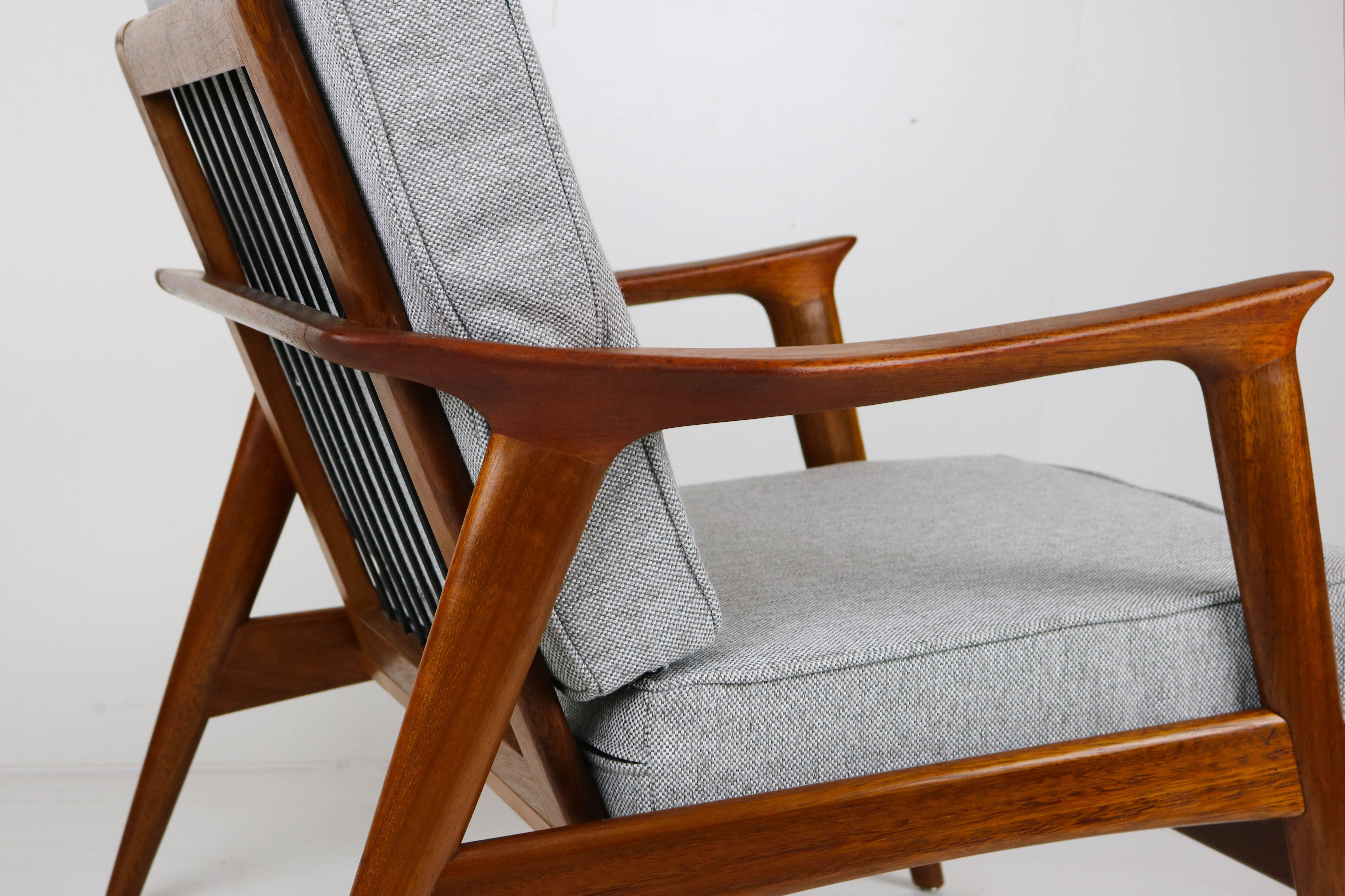 Set of Two Norwegian Midcentury Design Lounge Chairs by Fredrik Kayser, 1950 10