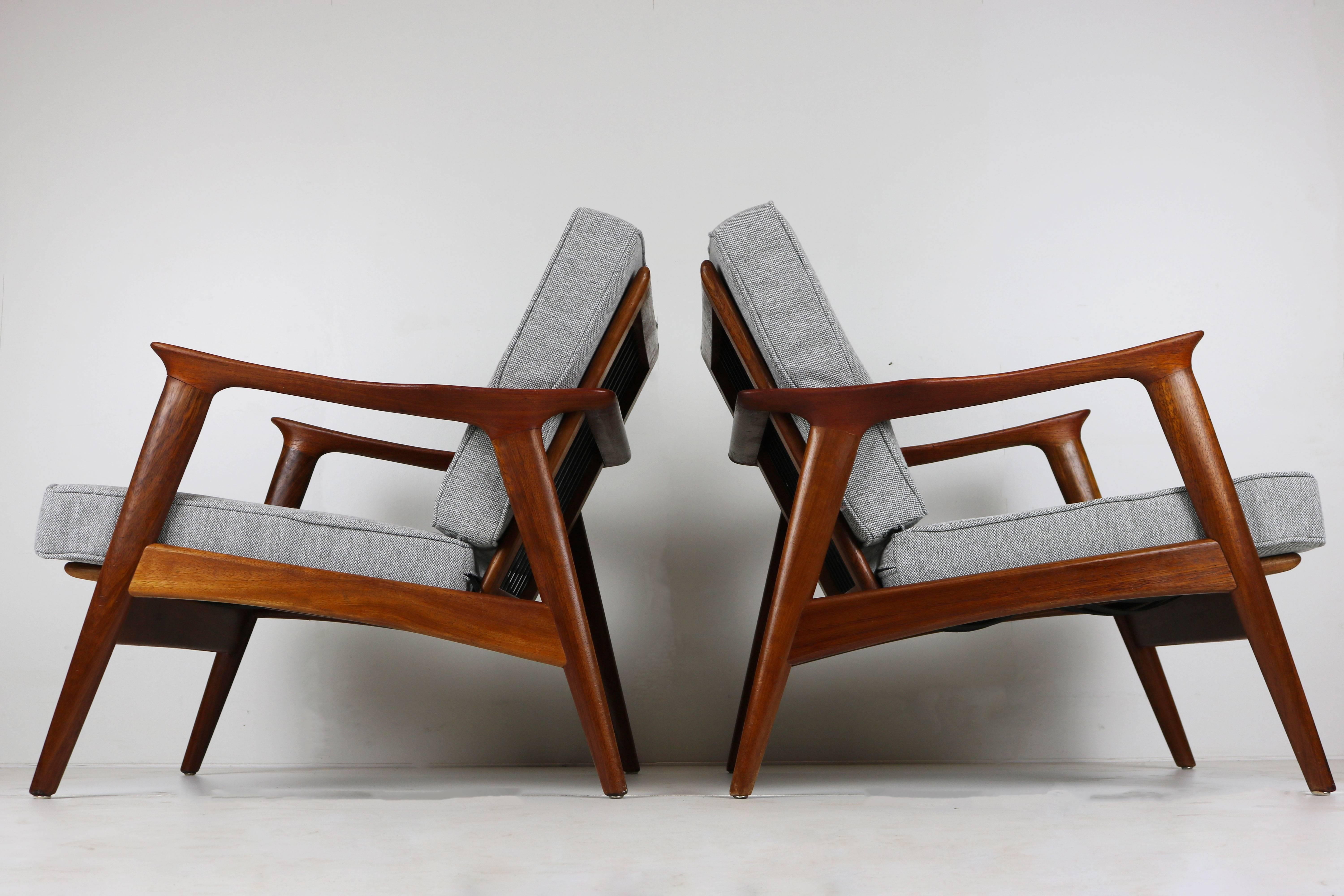 Set of Two Norwegian Midcentury Design Lounge Chairs by Fredrik Kayser, 1950 2