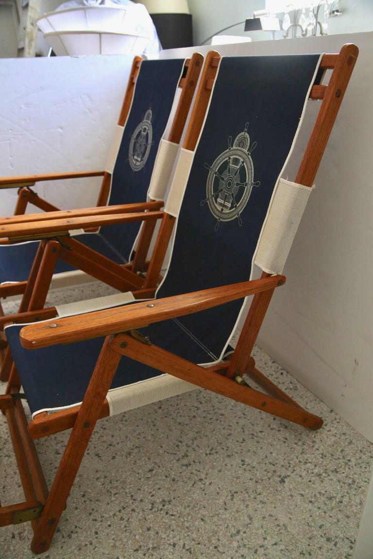 Set of Two Oakwood Deck Chairs with Blue and White Upholstery For Sale at 1stDibs