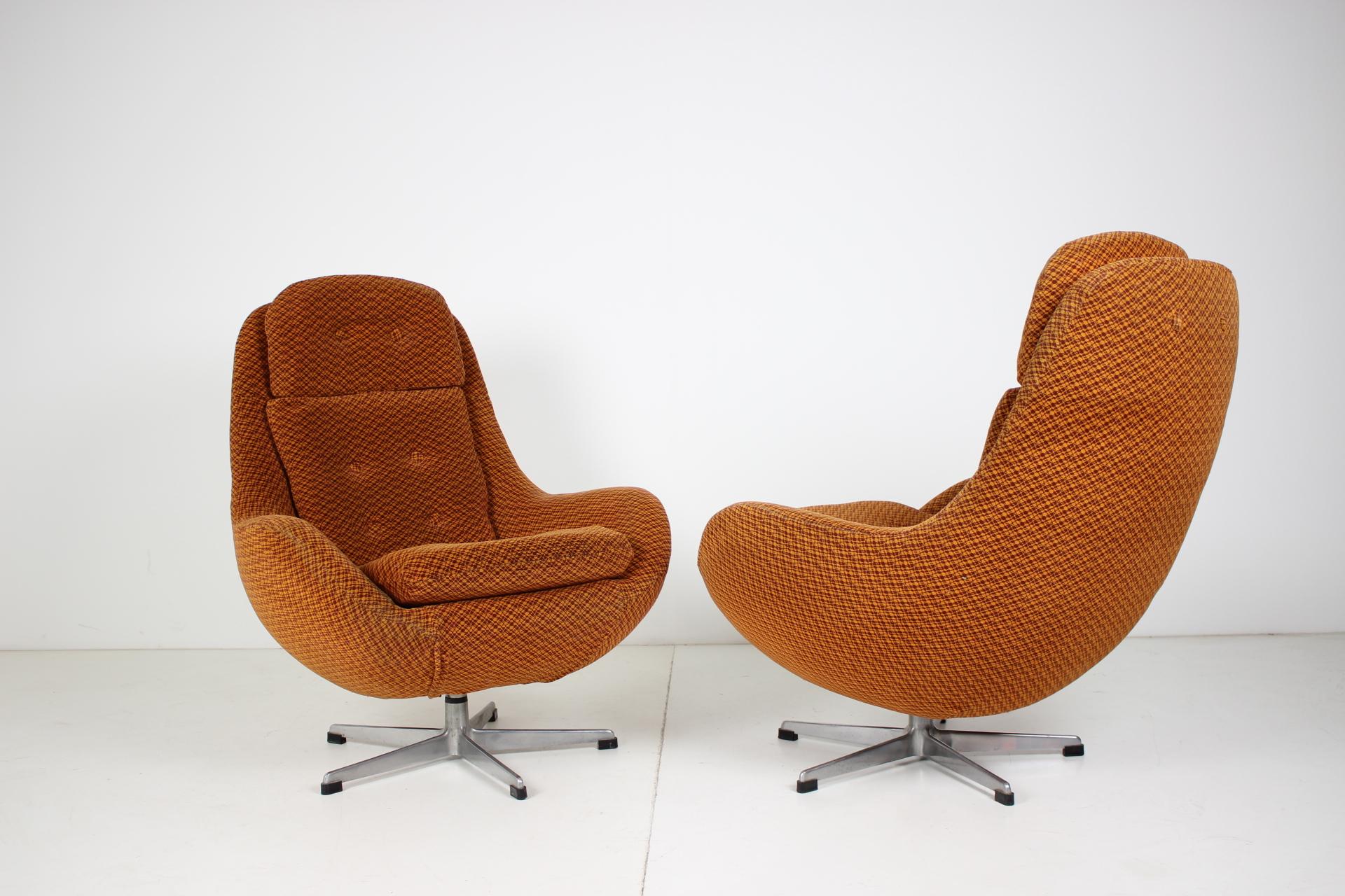 Set of Two Orange Wing Chairs/ Interiér Praha, Czechoslovakia 5