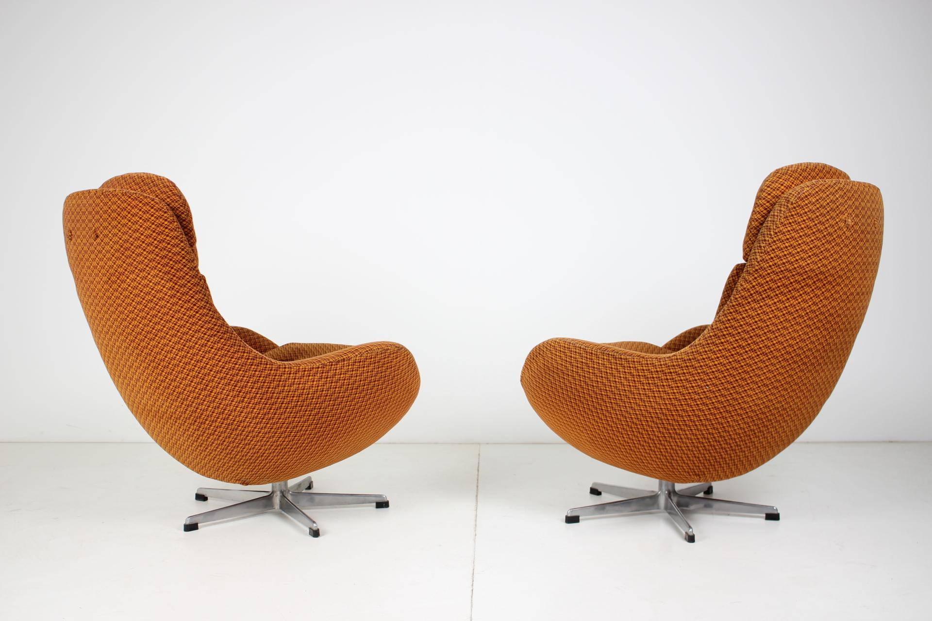 Set of Two Orange Wing Chairs/ Interiér Praha, Czechoslovakia 2