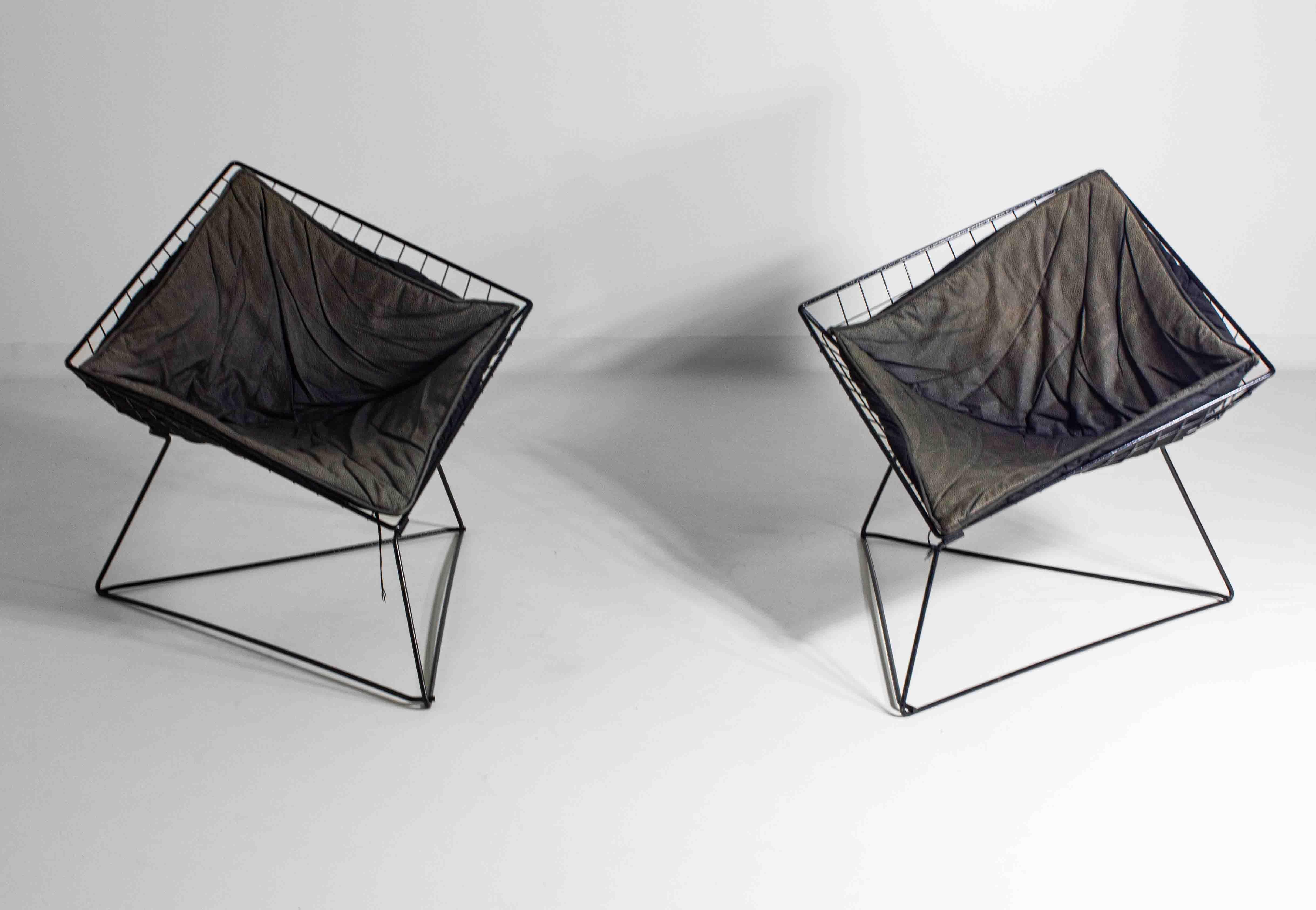Le sedie lounge in filo metallico 