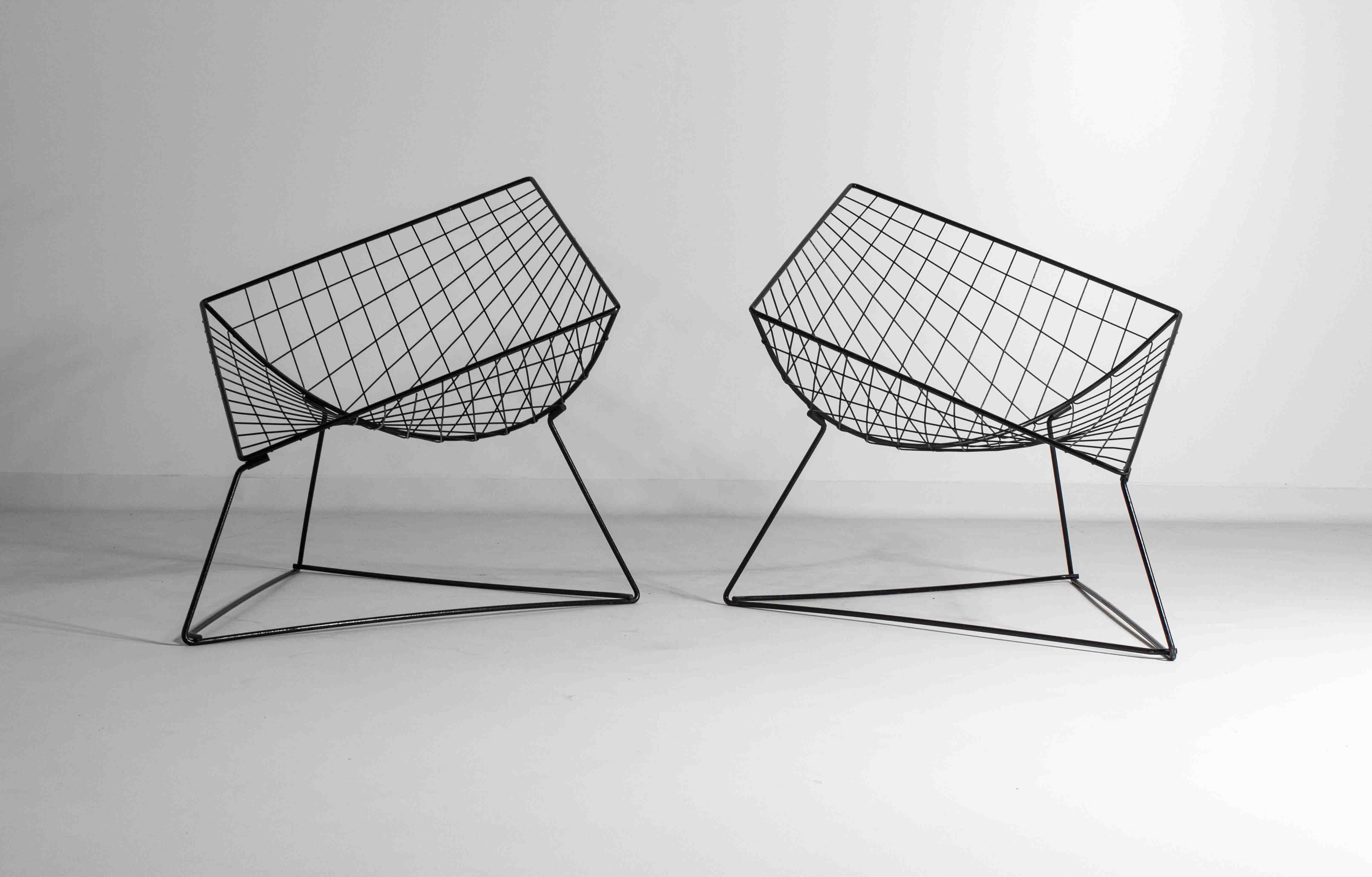 Metallo Set di due sedie lounge in filo metallico 