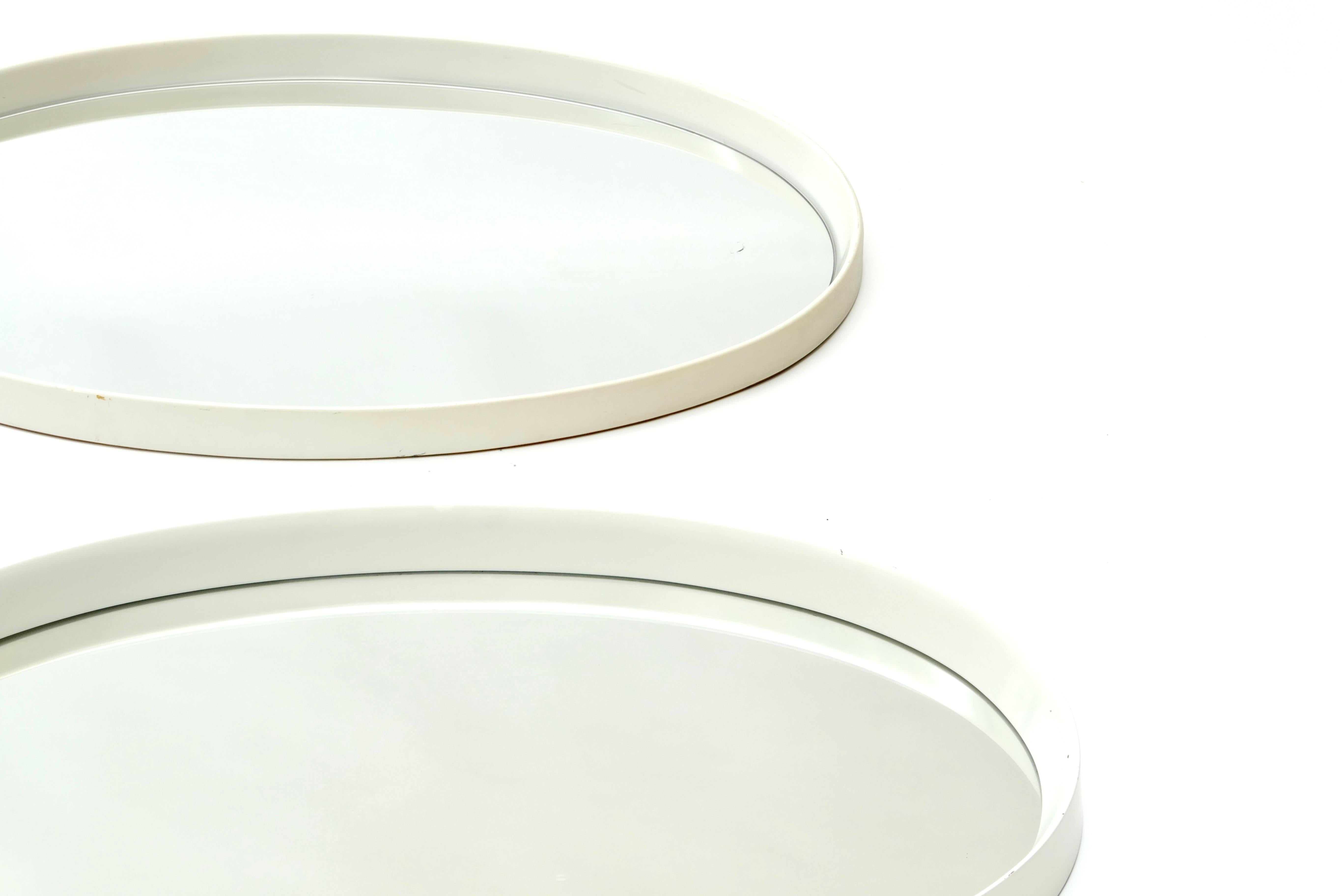 Set of Two Oval Mirrors with a Wood White Lacquered Frame, Germany, 1970s In Good Condition In London, GB