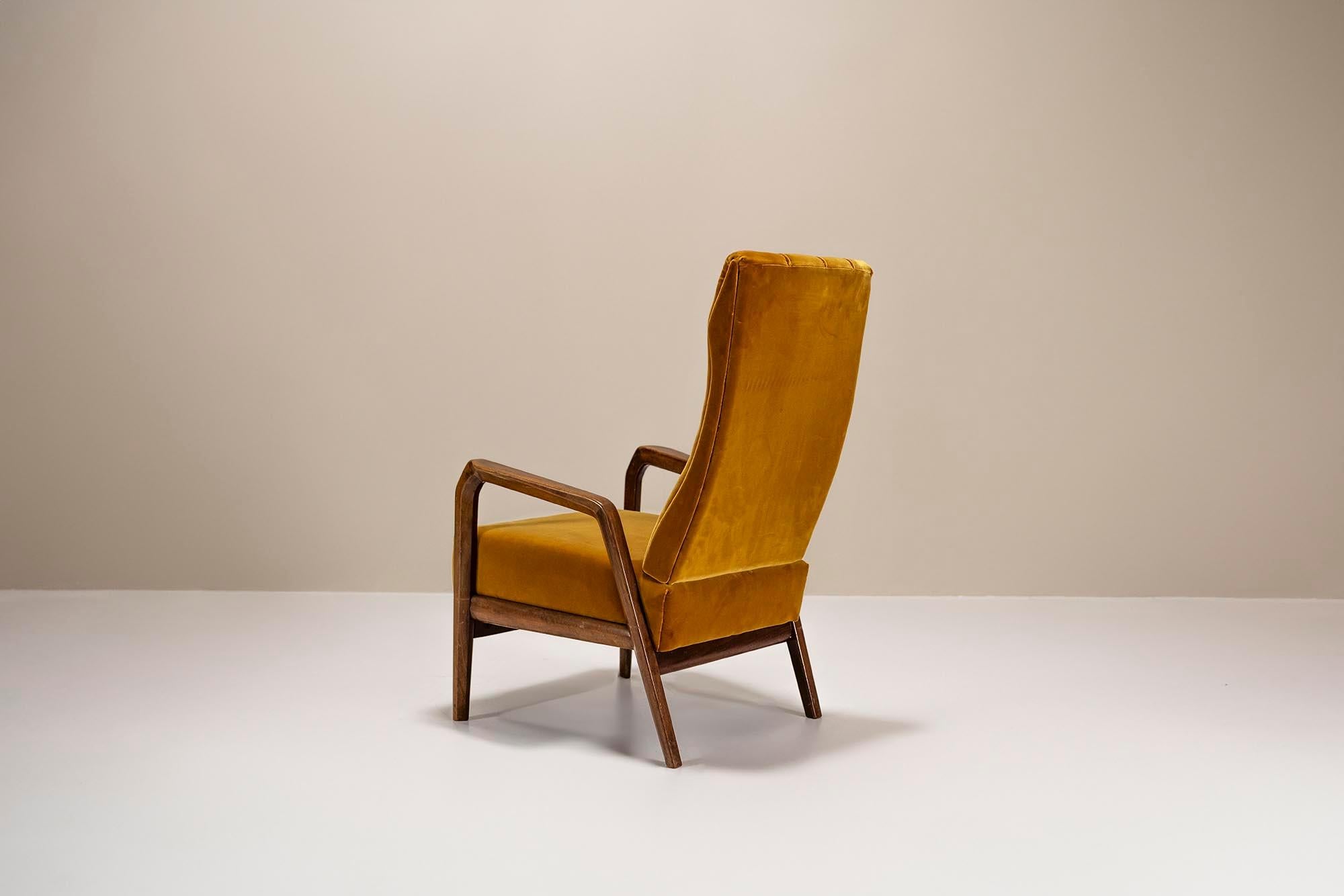 Ensemble de deux chaises longues P 30 en ocre d'Osvaldo Borsani pour Tecno, 1952 en vente 3