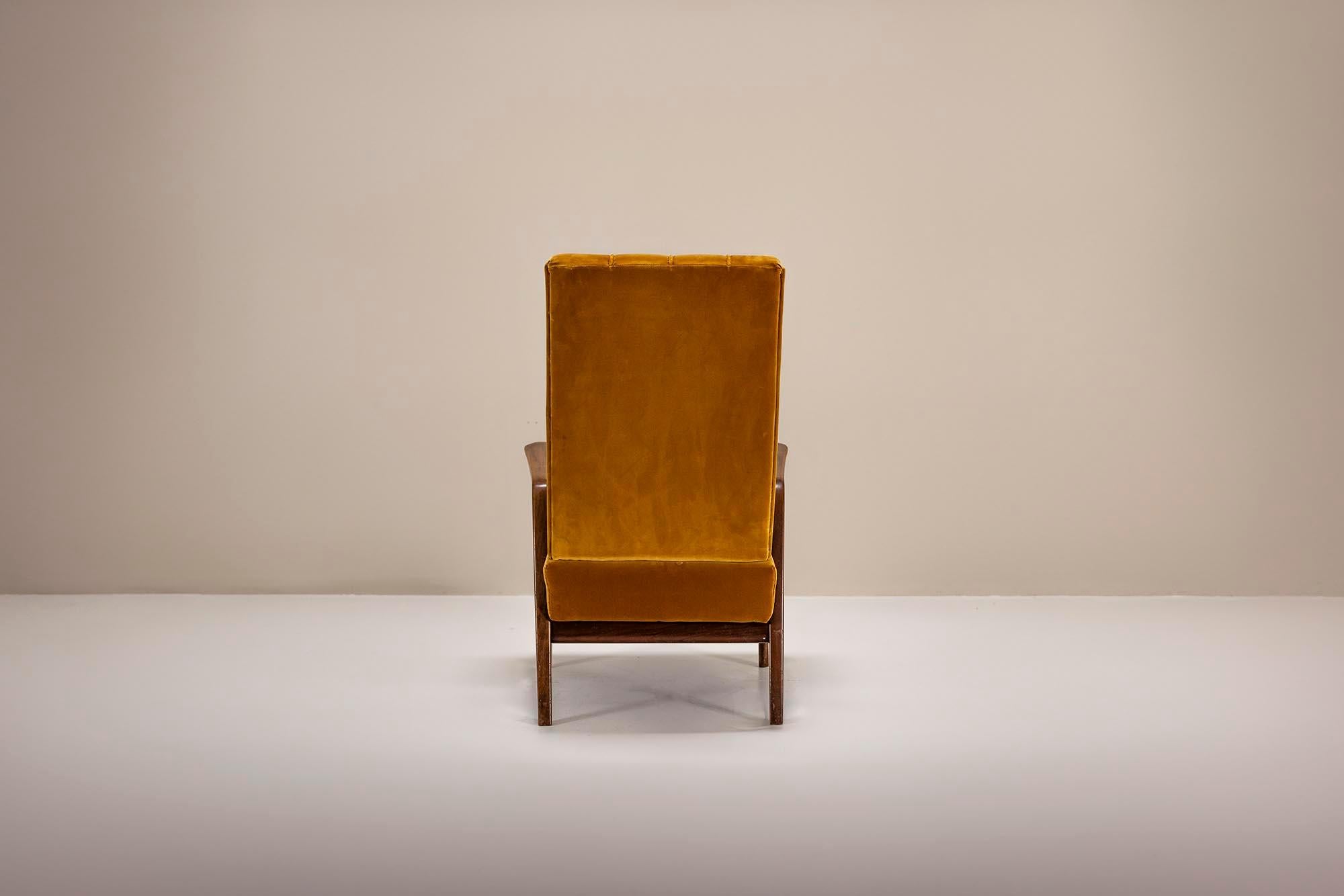Ensemble de deux chaises longues P 30 en ocre d'Osvaldo Borsani pour Tecno, 1952 en vente 4