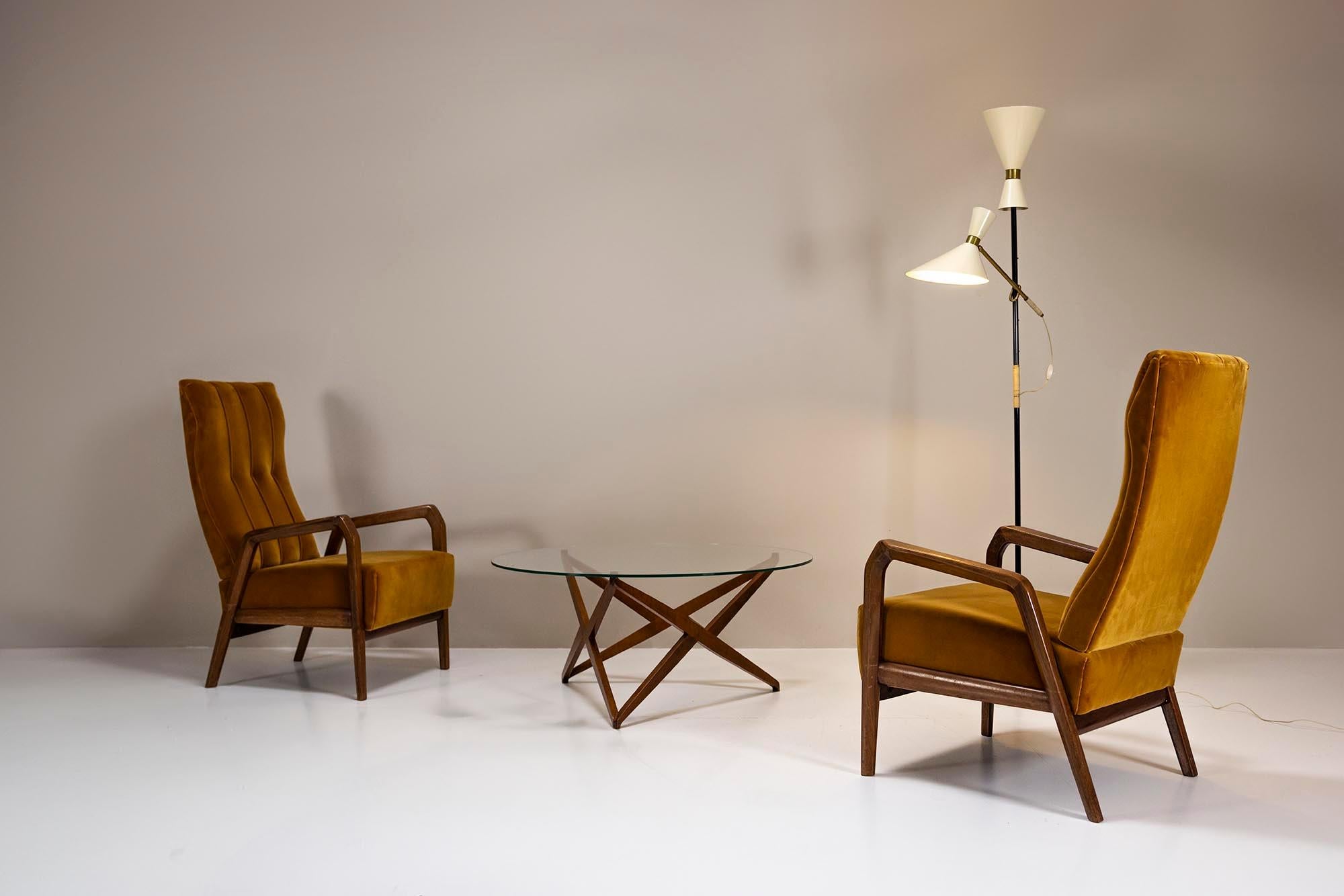 Ensemble de deux chaises longues P 30 en ocre d'Osvaldo Borsani pour Tecno, 1952 Bon état - En vente à Hellouw, NL