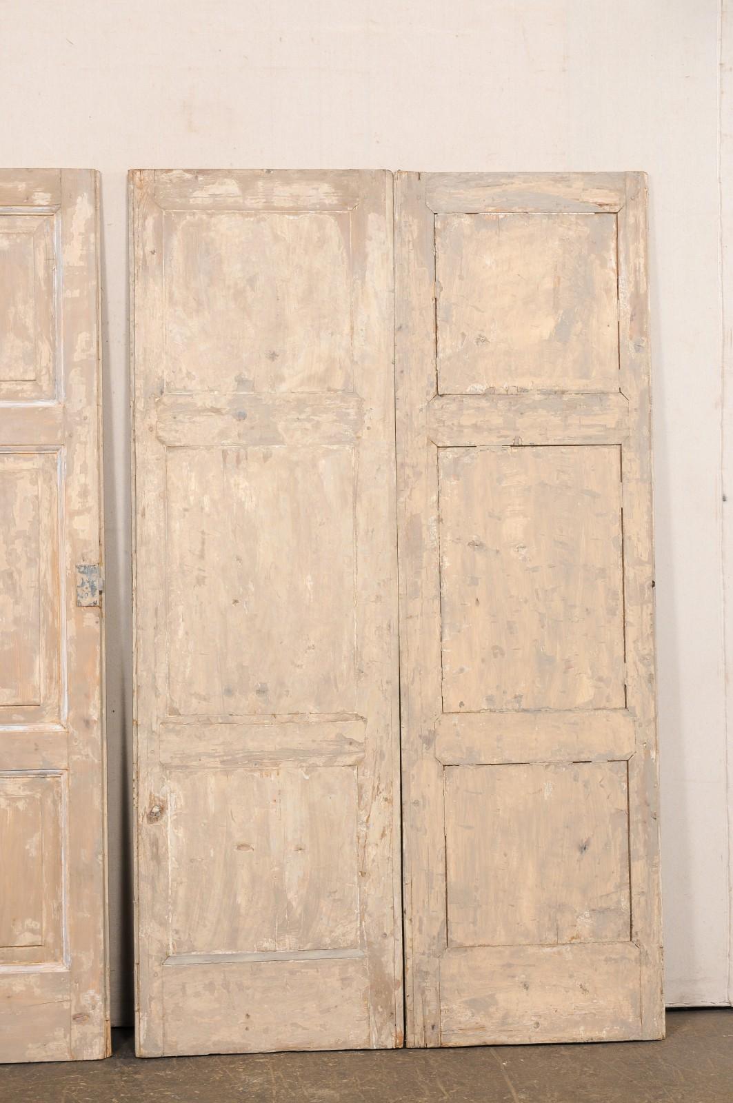 Set di due coppie di porte francesi a pannello rialzato del XIX secolo (4 porte in totale) in vendita 9