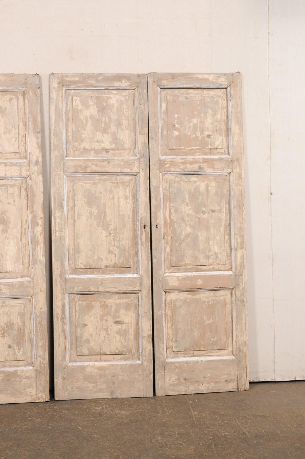 Set di due coppie di porte francesi a pannello rialzato del XIX secolo (4 porte in totale) In condizioni buone in vendita a Atlanta, GA