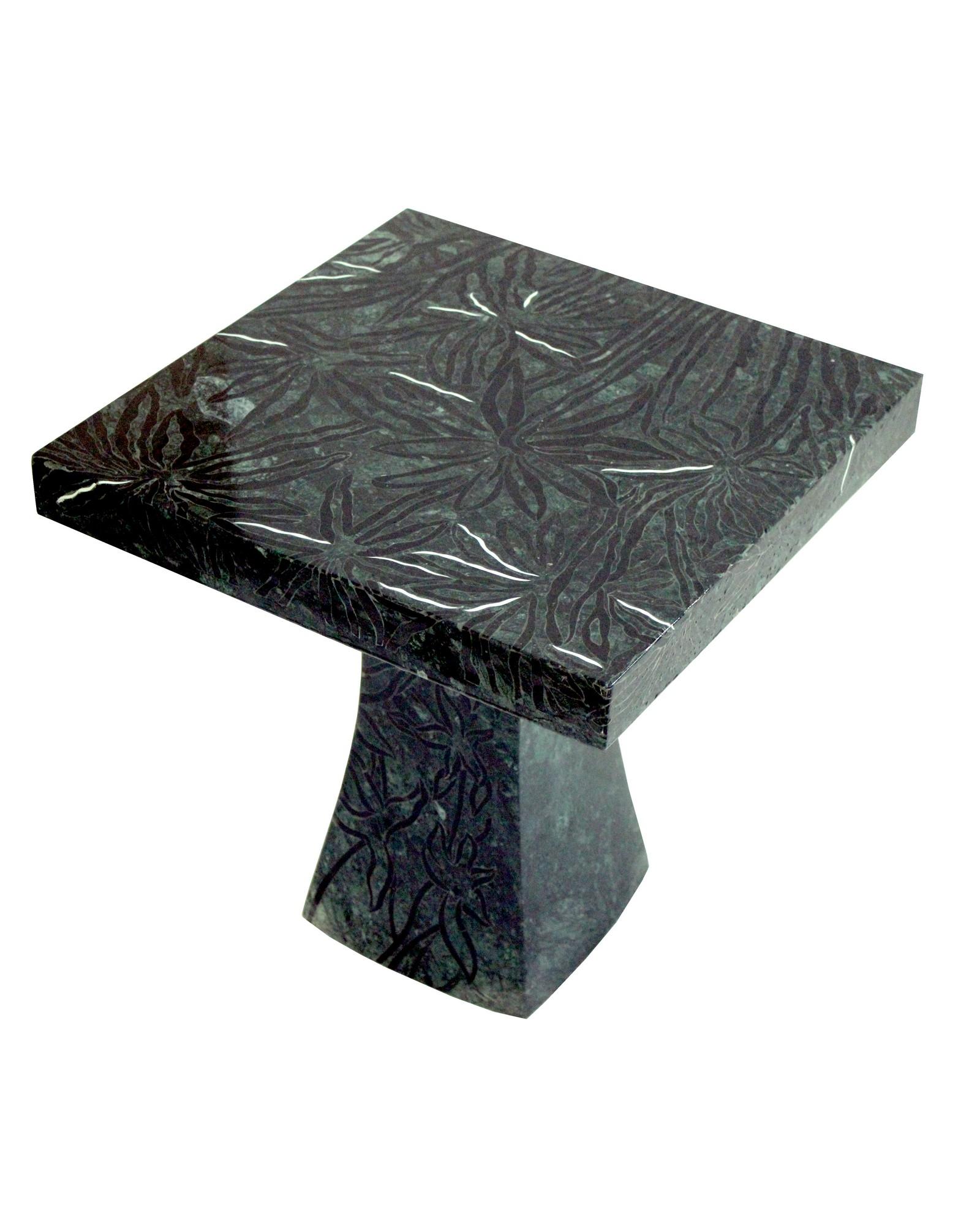 Other Set of Two Palms Tables in Green Marble Handcrafted in India For Sale