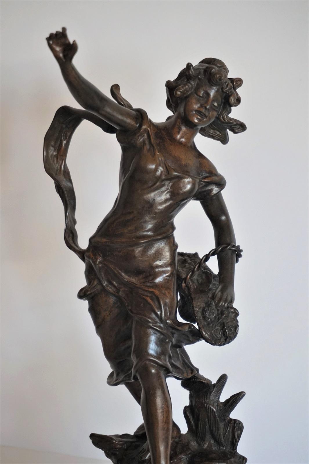 Set of Two Patinated Bronze Female Figures on Marble Basis, Signed Geo Maxim In Good Condition In Frankfurt am Main, DE