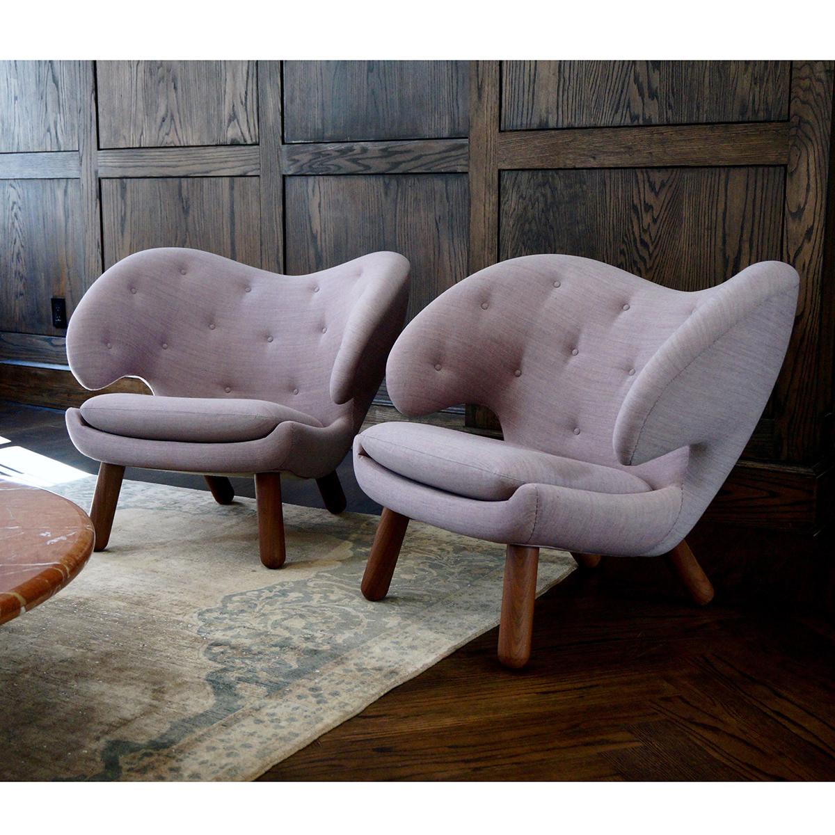 Set of Two Pelican Chairs by Finn Juhl in Fabric and Wood 12