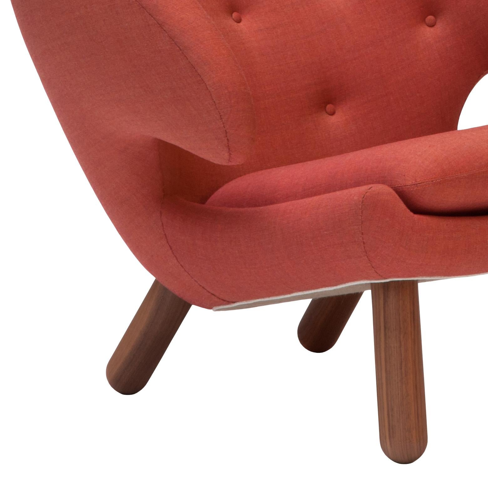Set of Two Pelican Chairs Upholstered in Red Kvadrat Remix Fabric by Finn Juhl 1